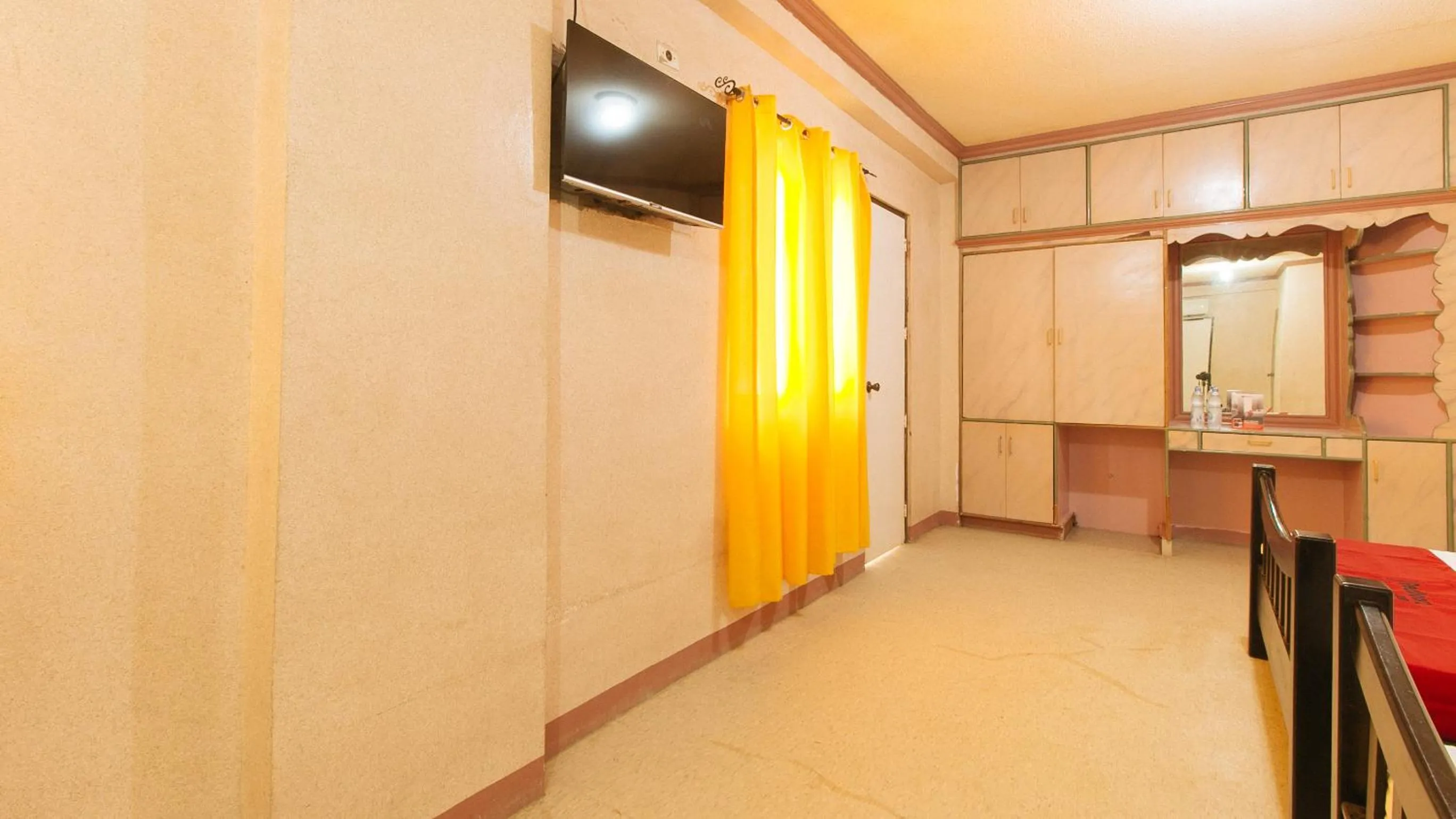 Bedroom in RedDoorz at Royal Grande Beach Resort Batangas