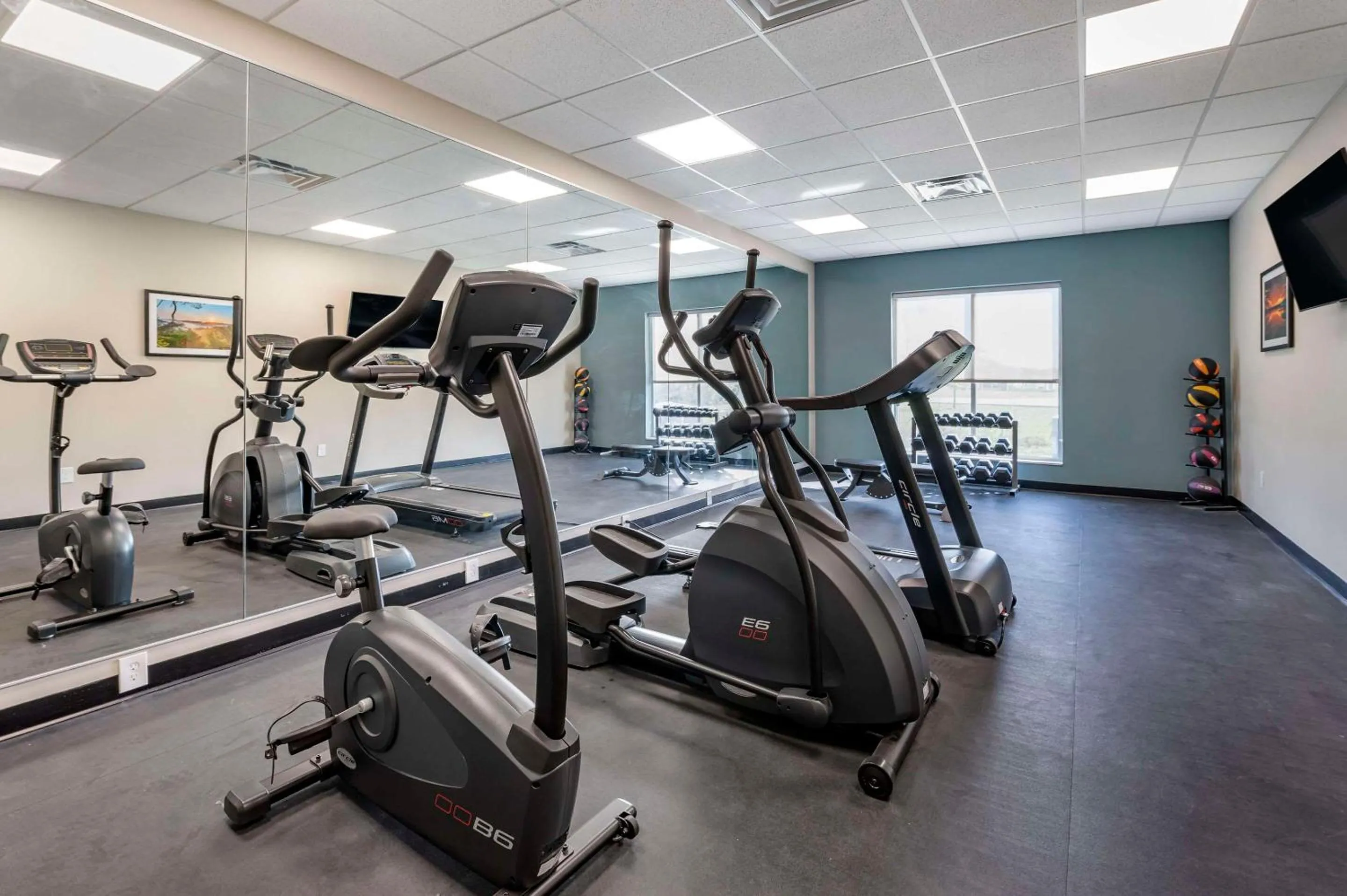 Fitness centre/facilities in MainStay Suites Georgetown Lexington North