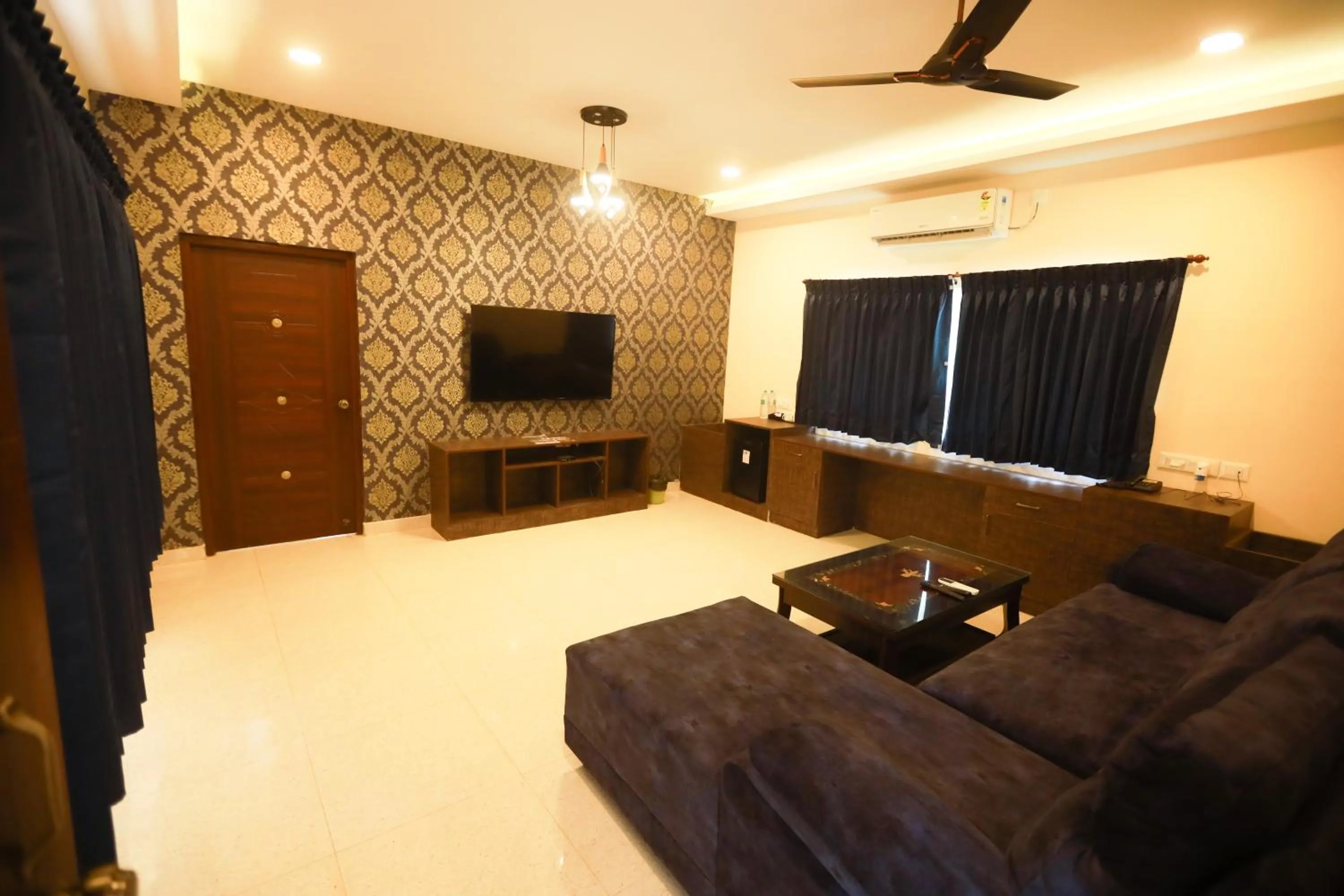 Living room in Royal Destiny Resort