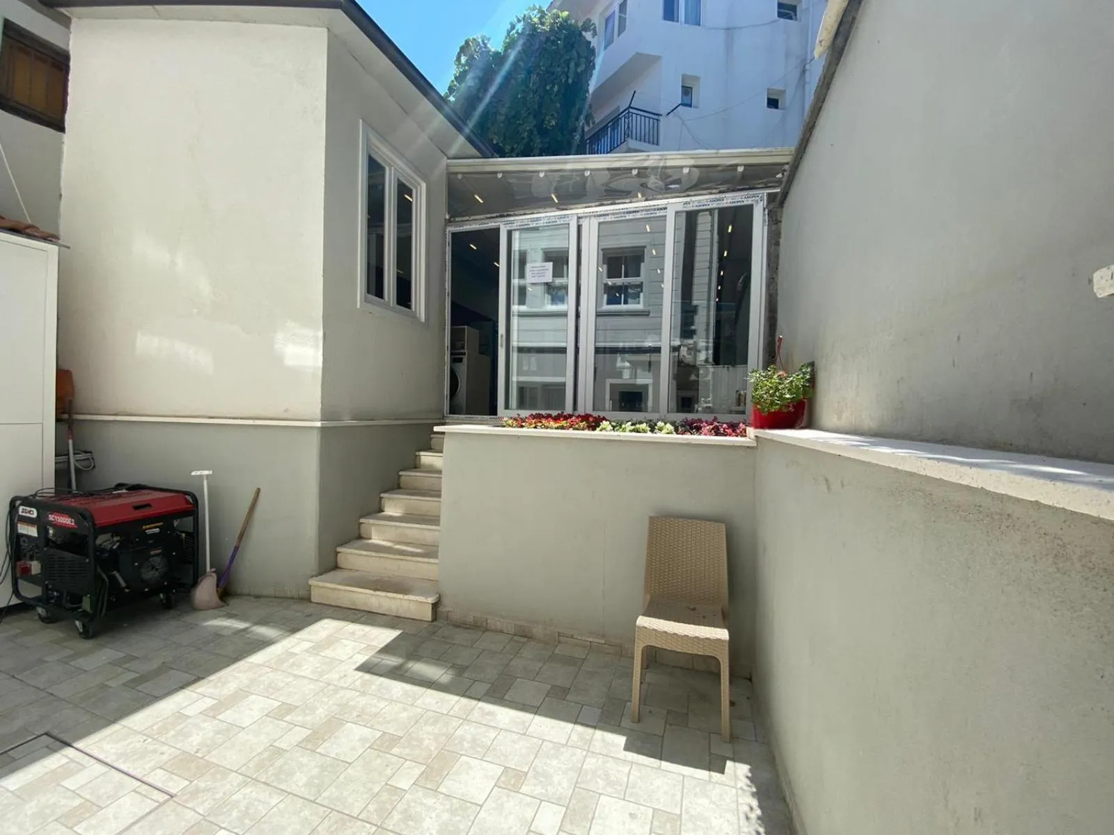 White Island Boutique Otel