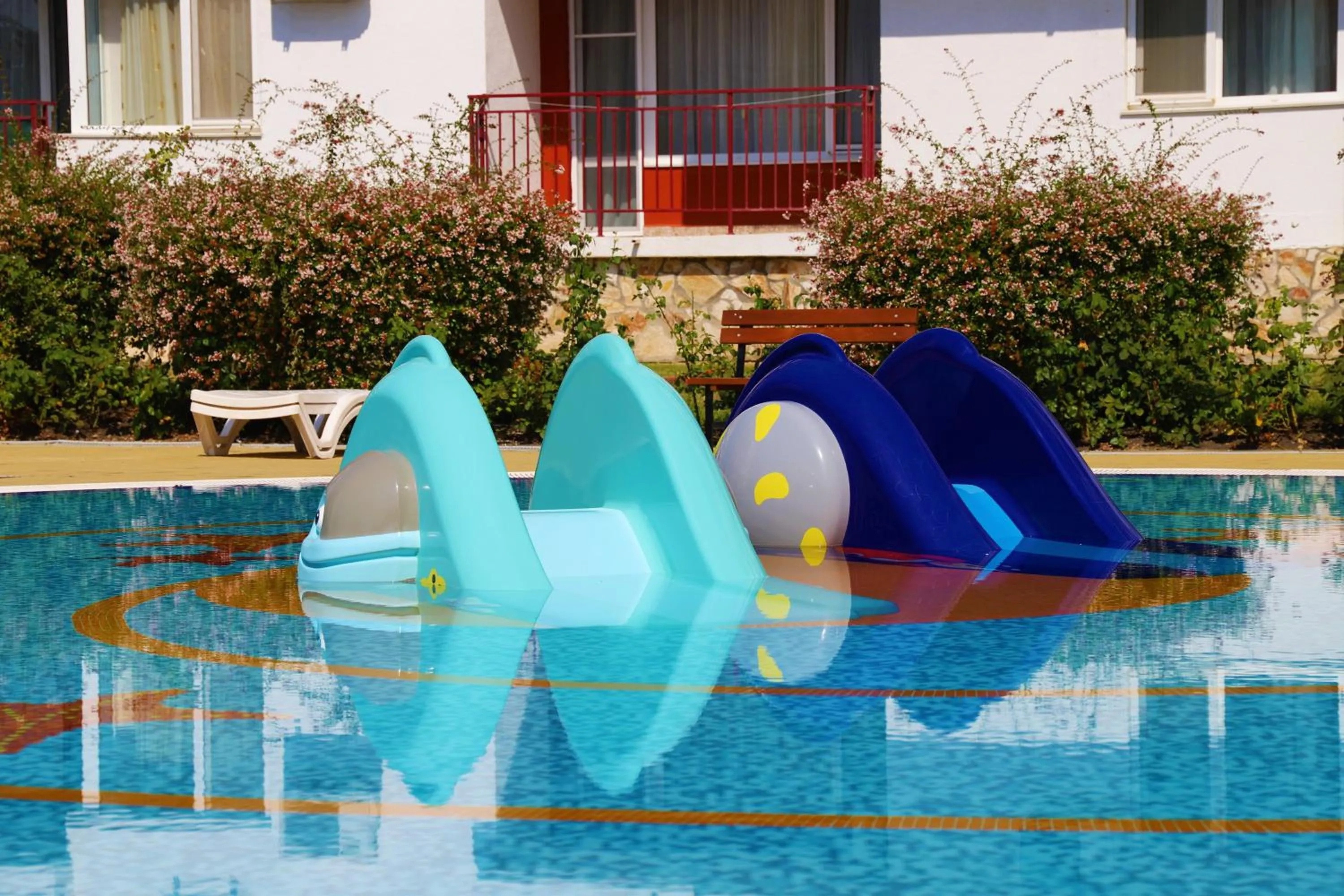 Swimming pool in Fort Noks - Menada Apartments