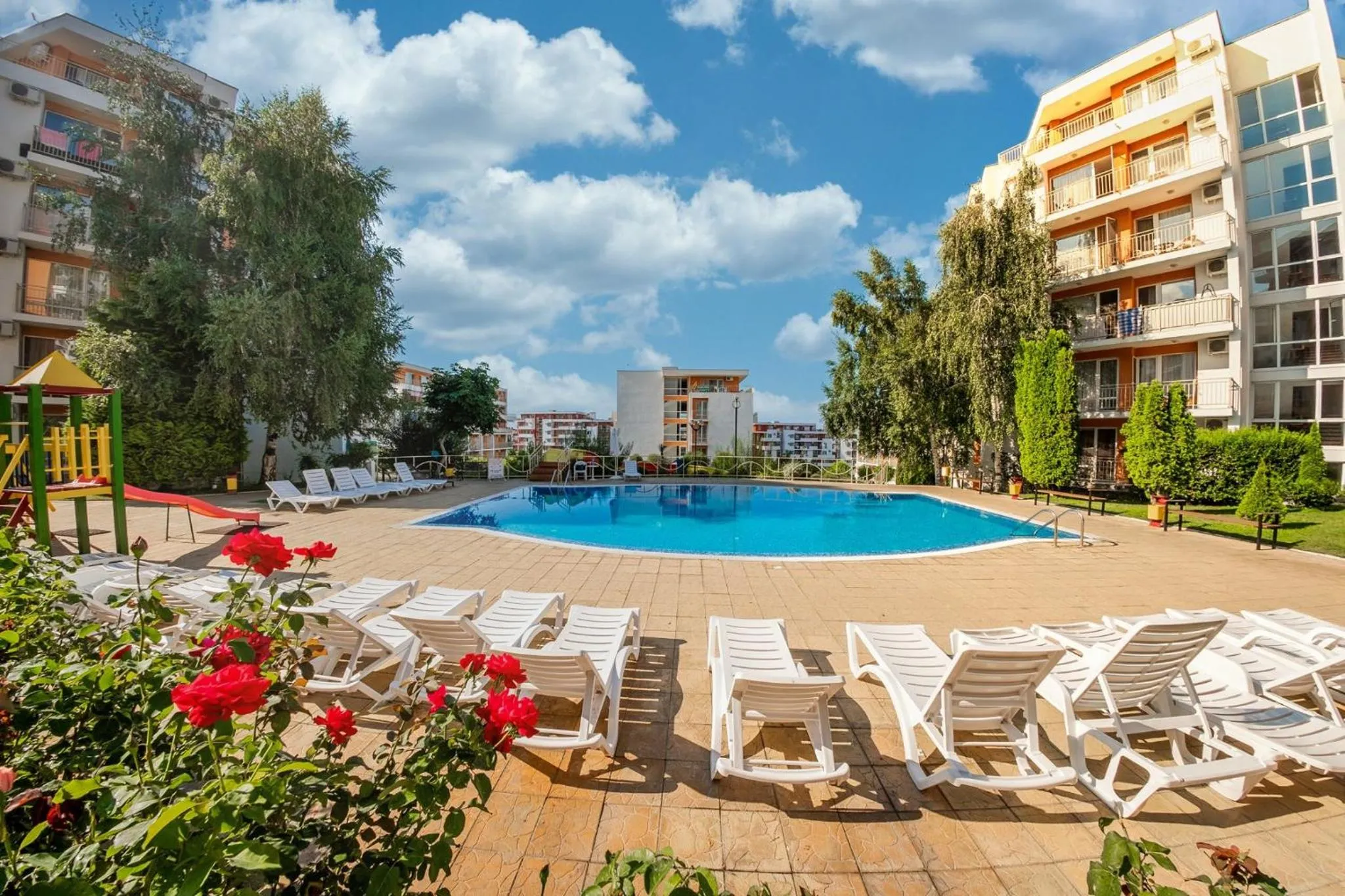 Swimming pool in Fort Noks - Menada Apartments