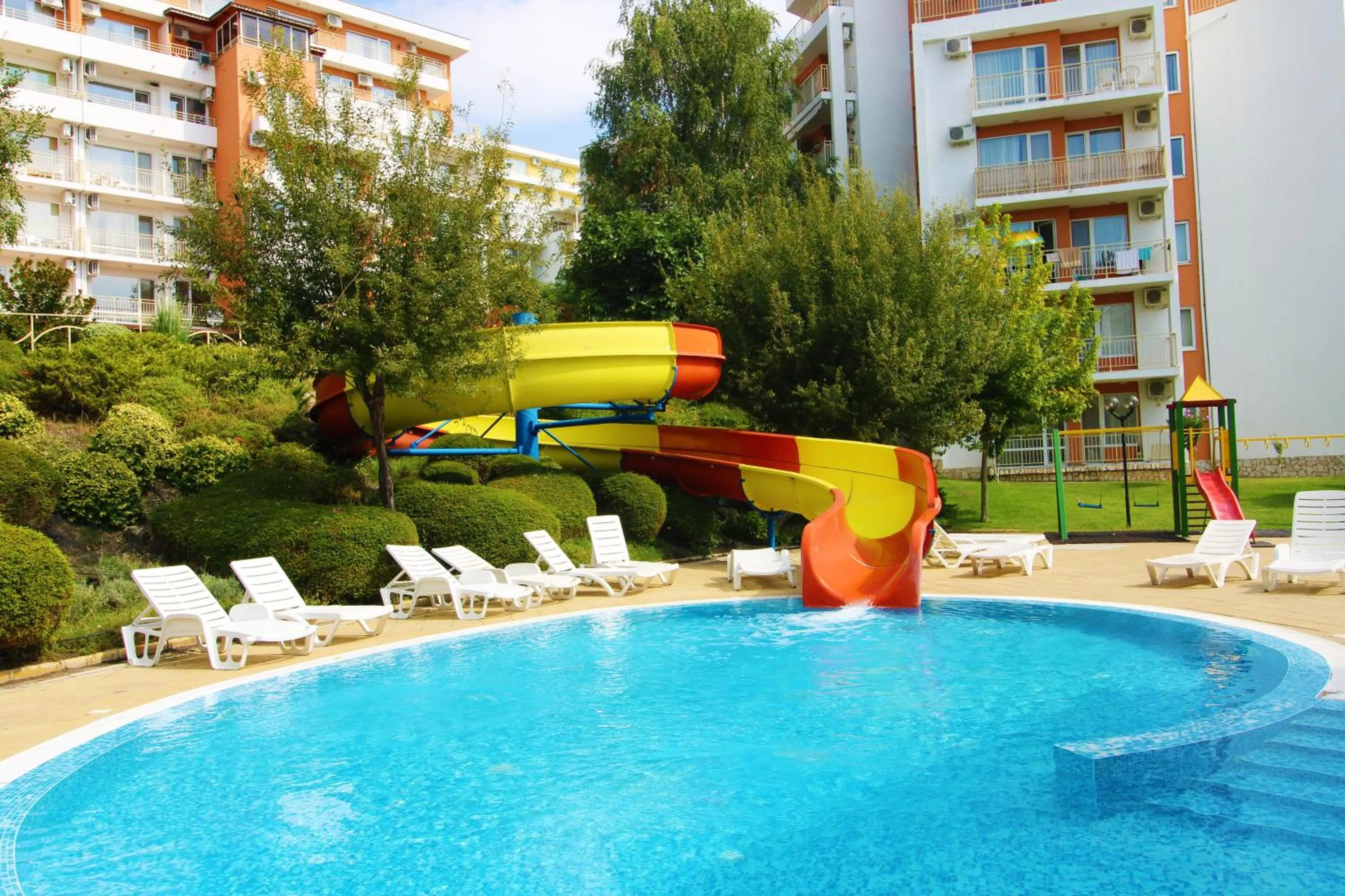 Swimming pool in Fort Noks - Menada Apartments