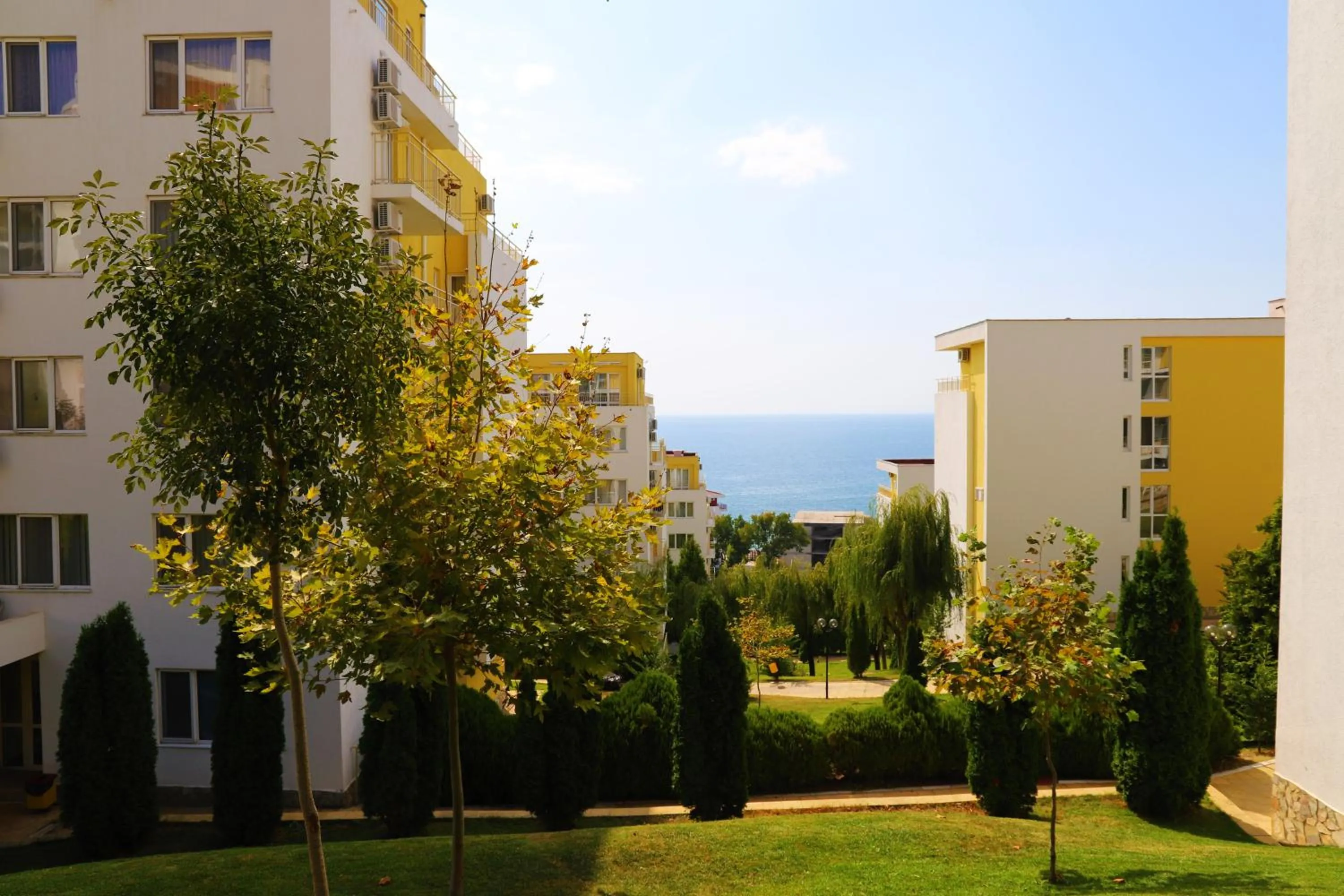 Garden in Fort Noks - Menada Apartments