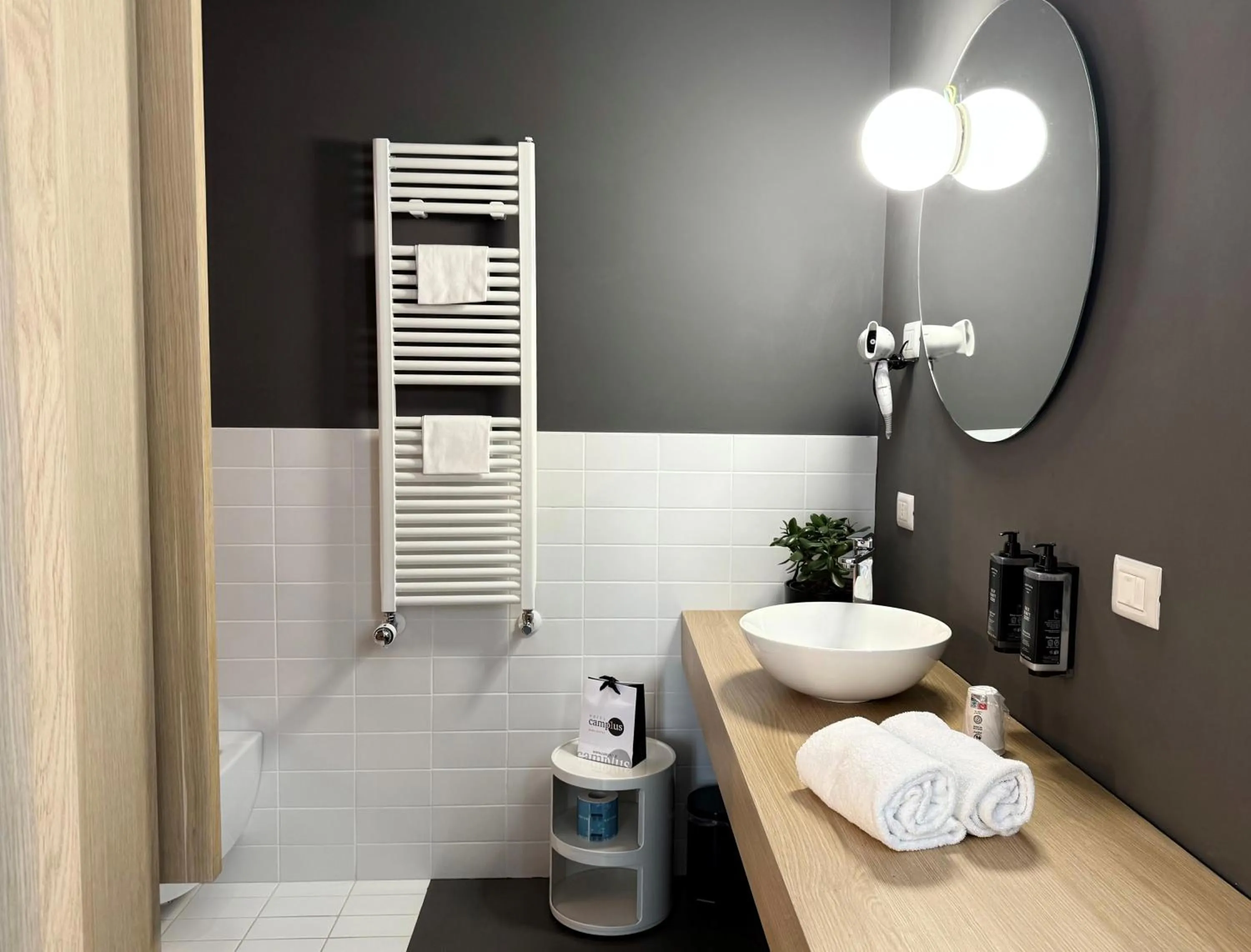 Bathroom in Camplus Hotel Roma Centro