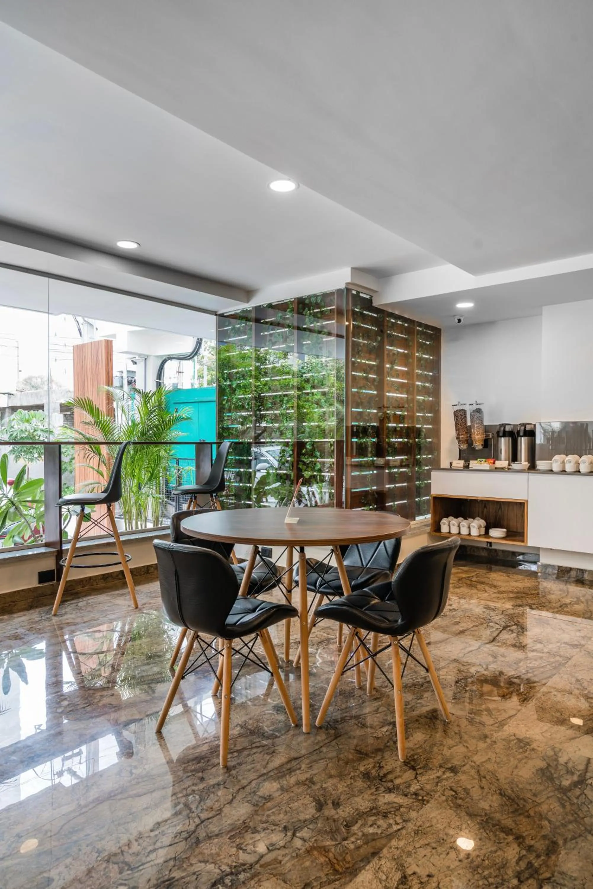 Restaurant/places to eat in SKYLA Studios & Suites - Hitech City