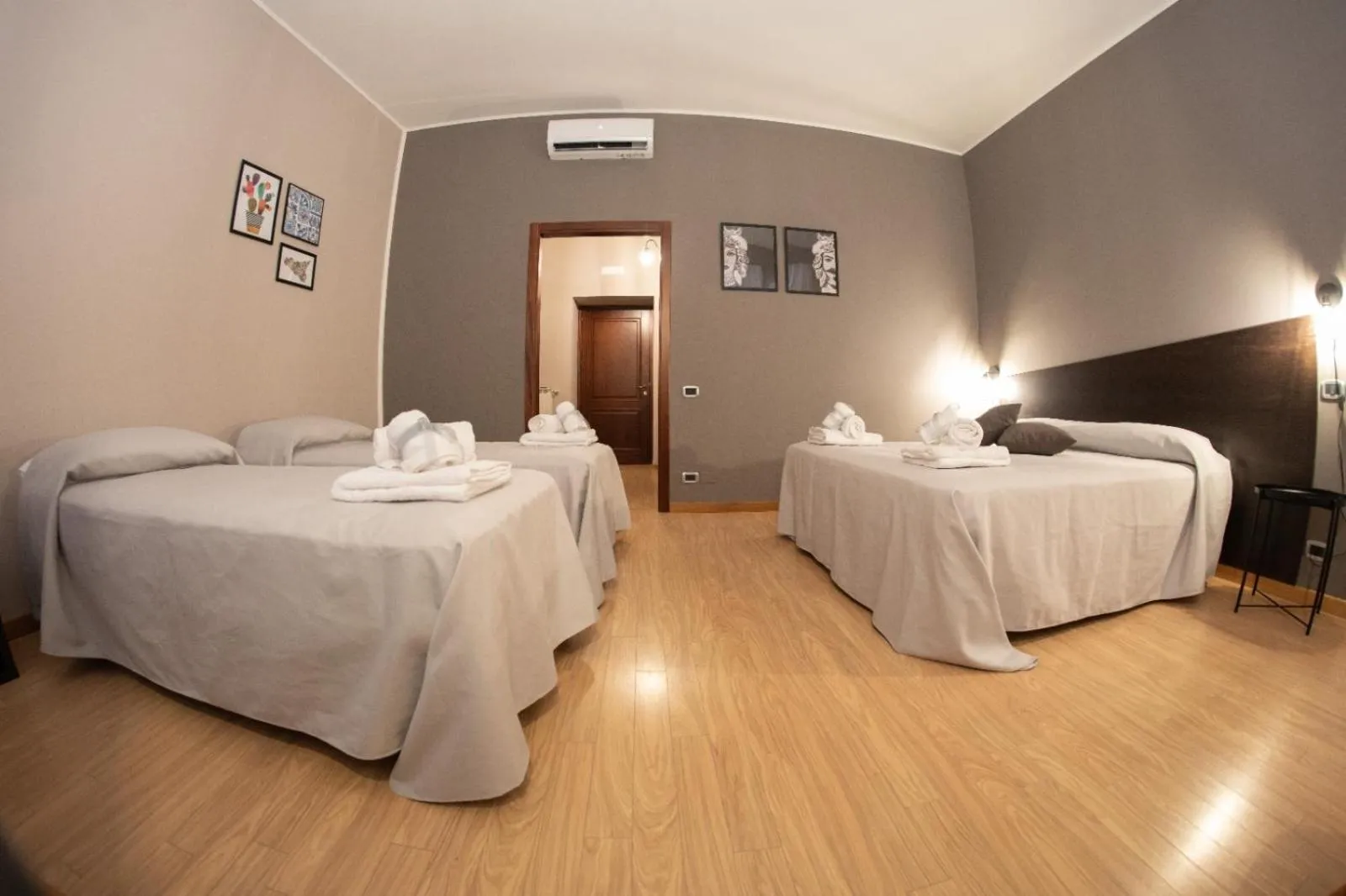 Bed in Hotel Marconi