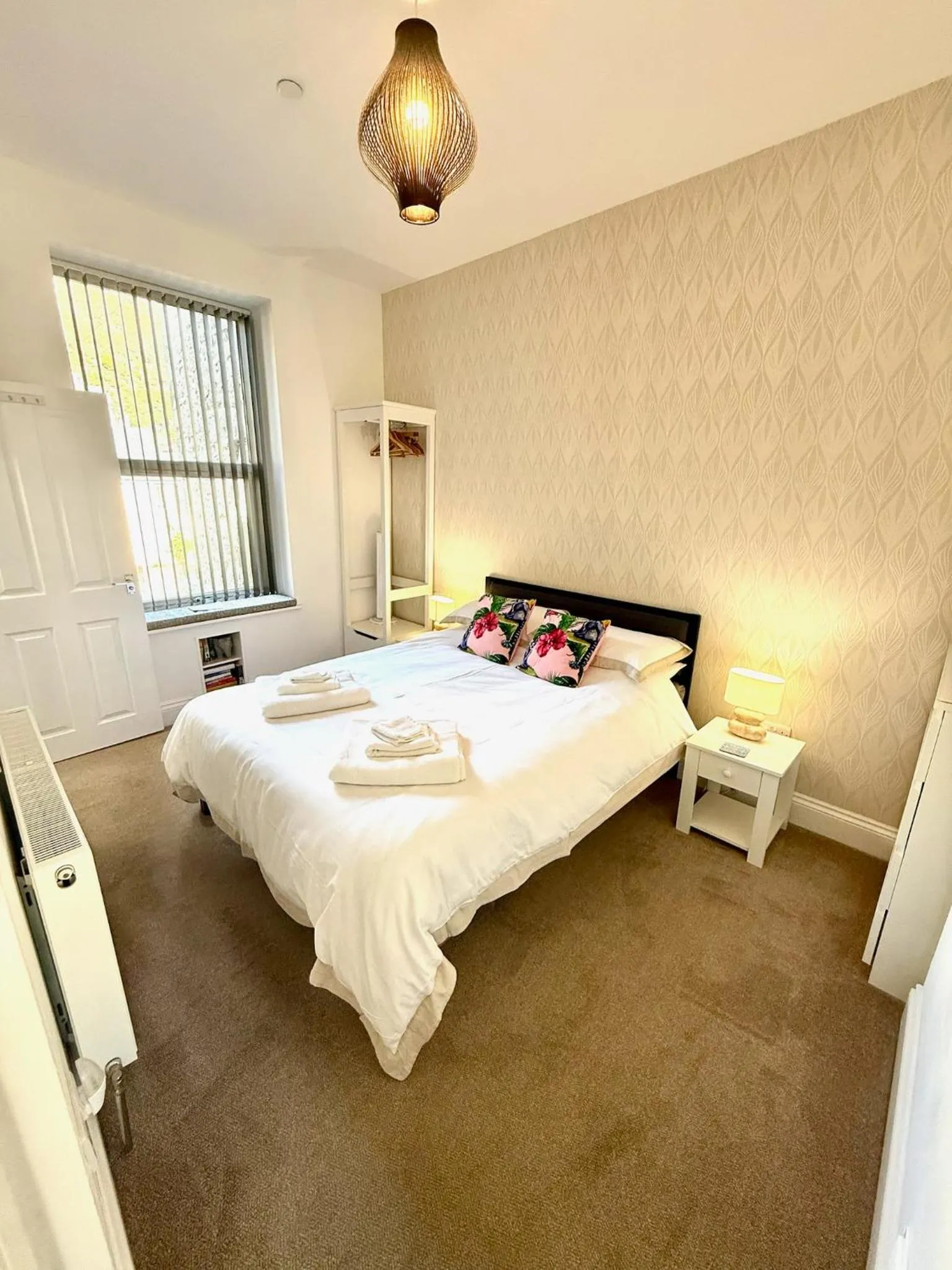 Photo of the whole room, Bed in Bellaview Apartment Barmouth