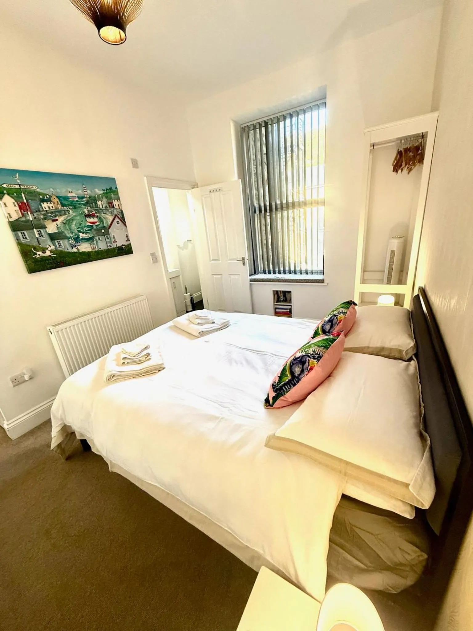 Bedroom, Bed in Bellaview Apartment Barmouth