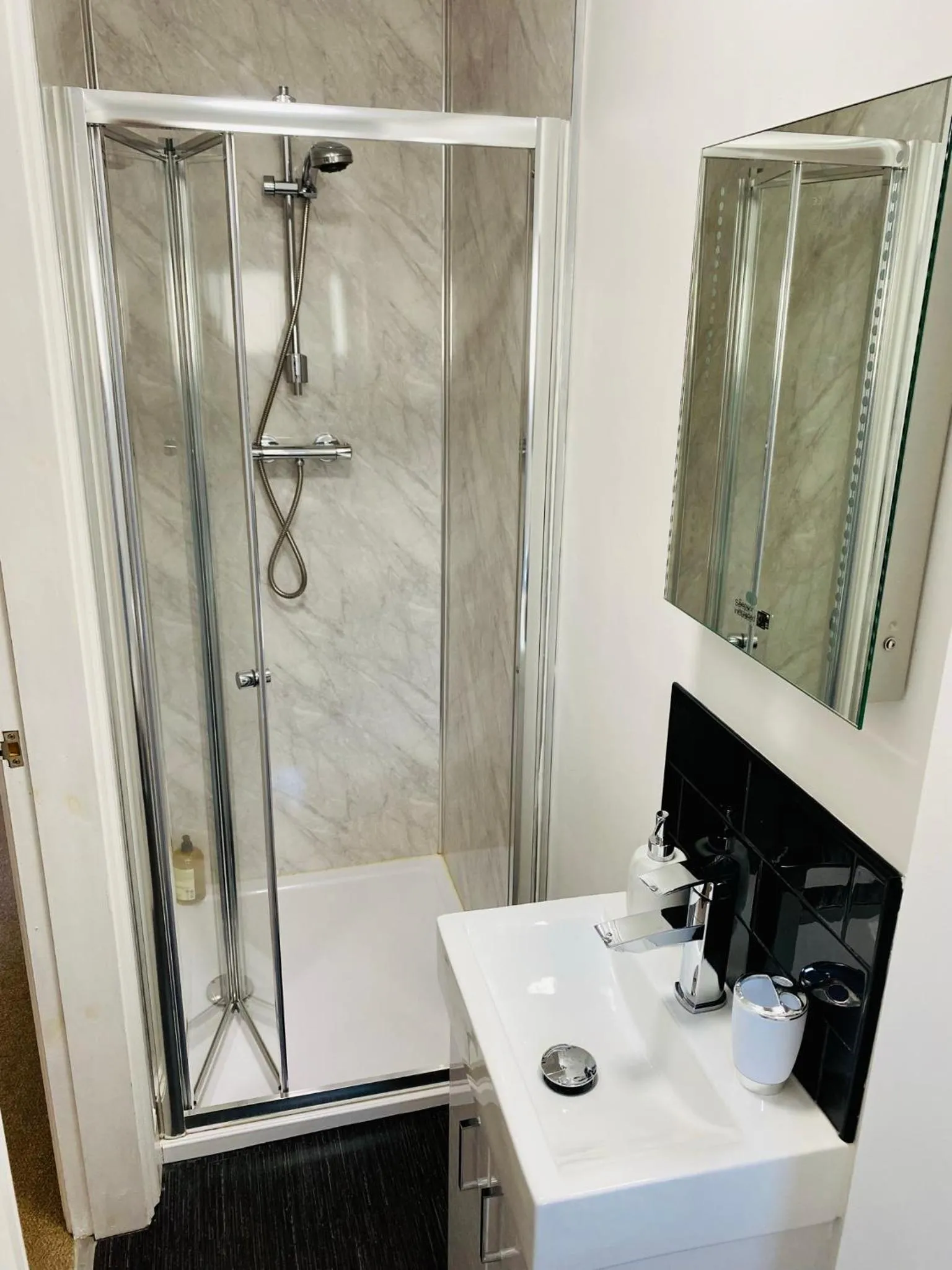 Bathroom in Bellaview Apartment Barmouth
