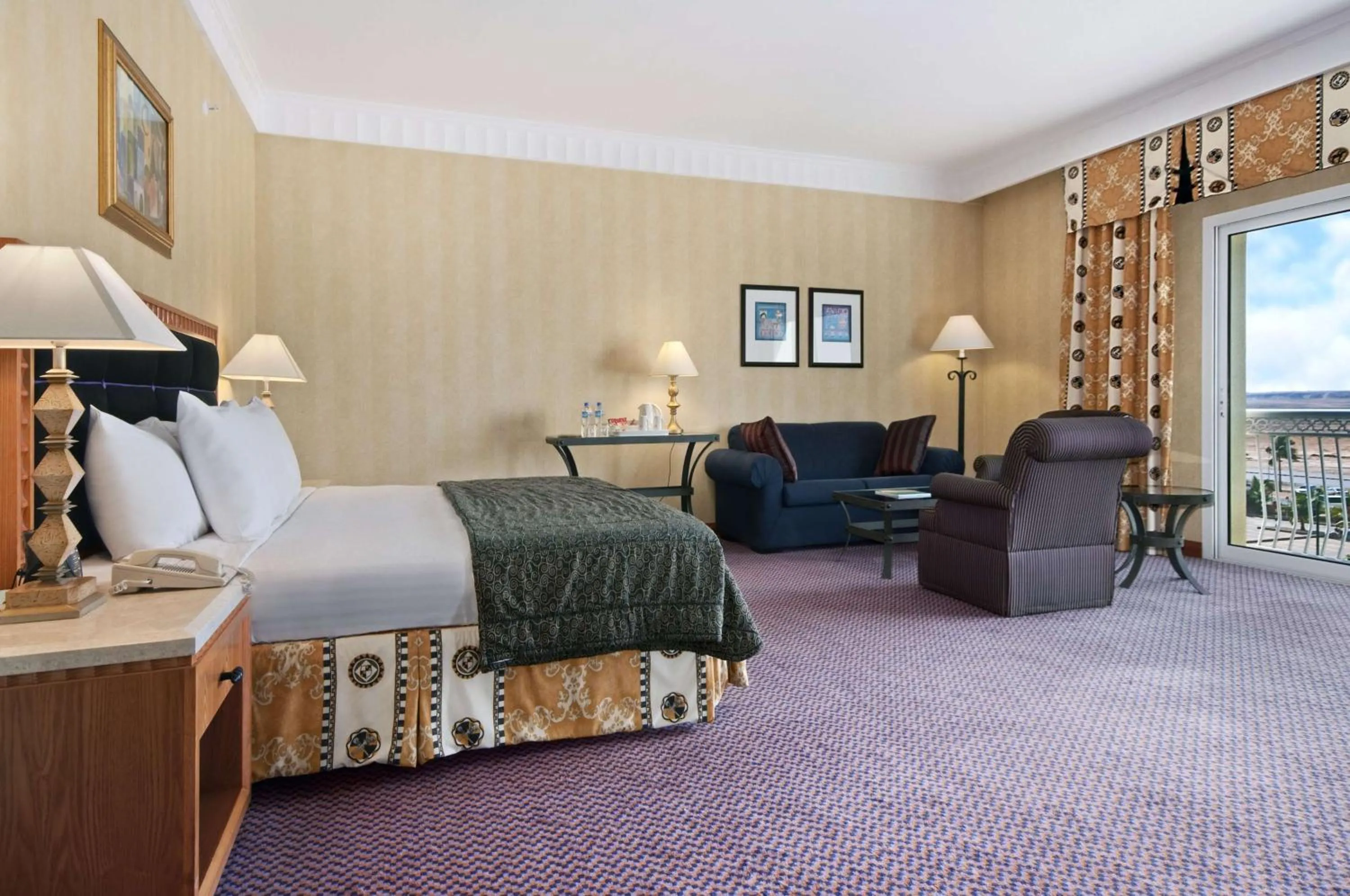 King Junior Suite with Mountain View in Hilton Salalah Resort