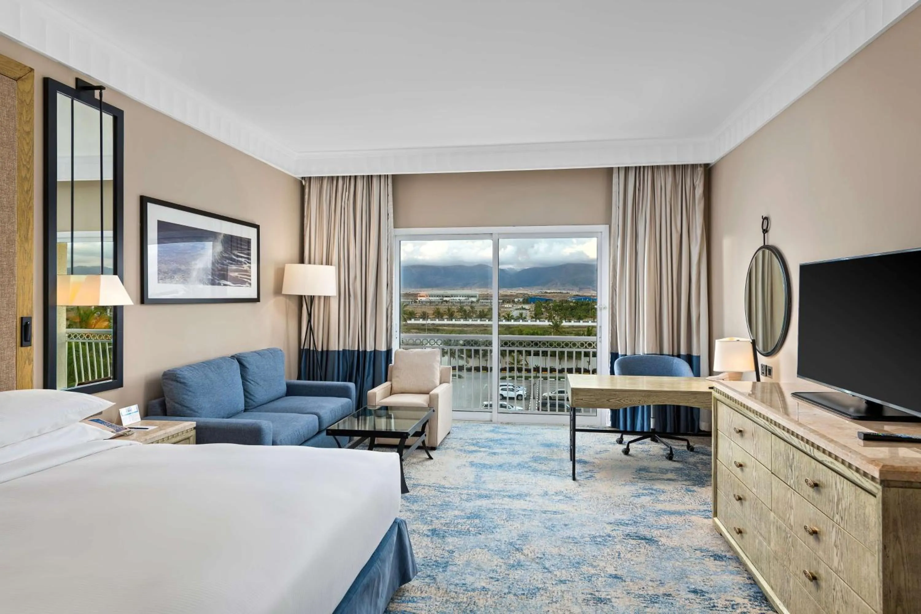 Bed in Hilton Salalah Resort