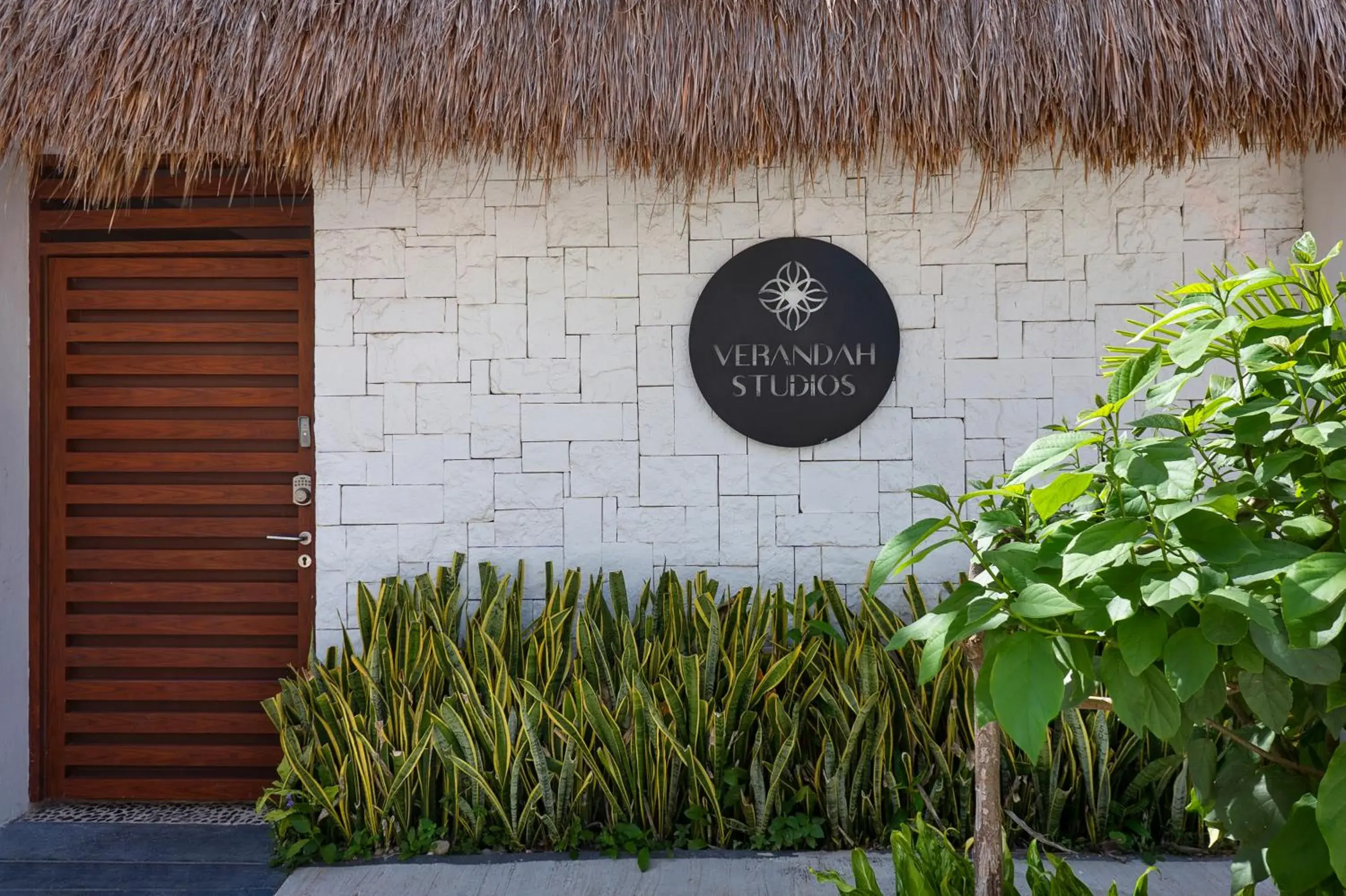 Property building in Verandah Studios Property building in Verandah Studios