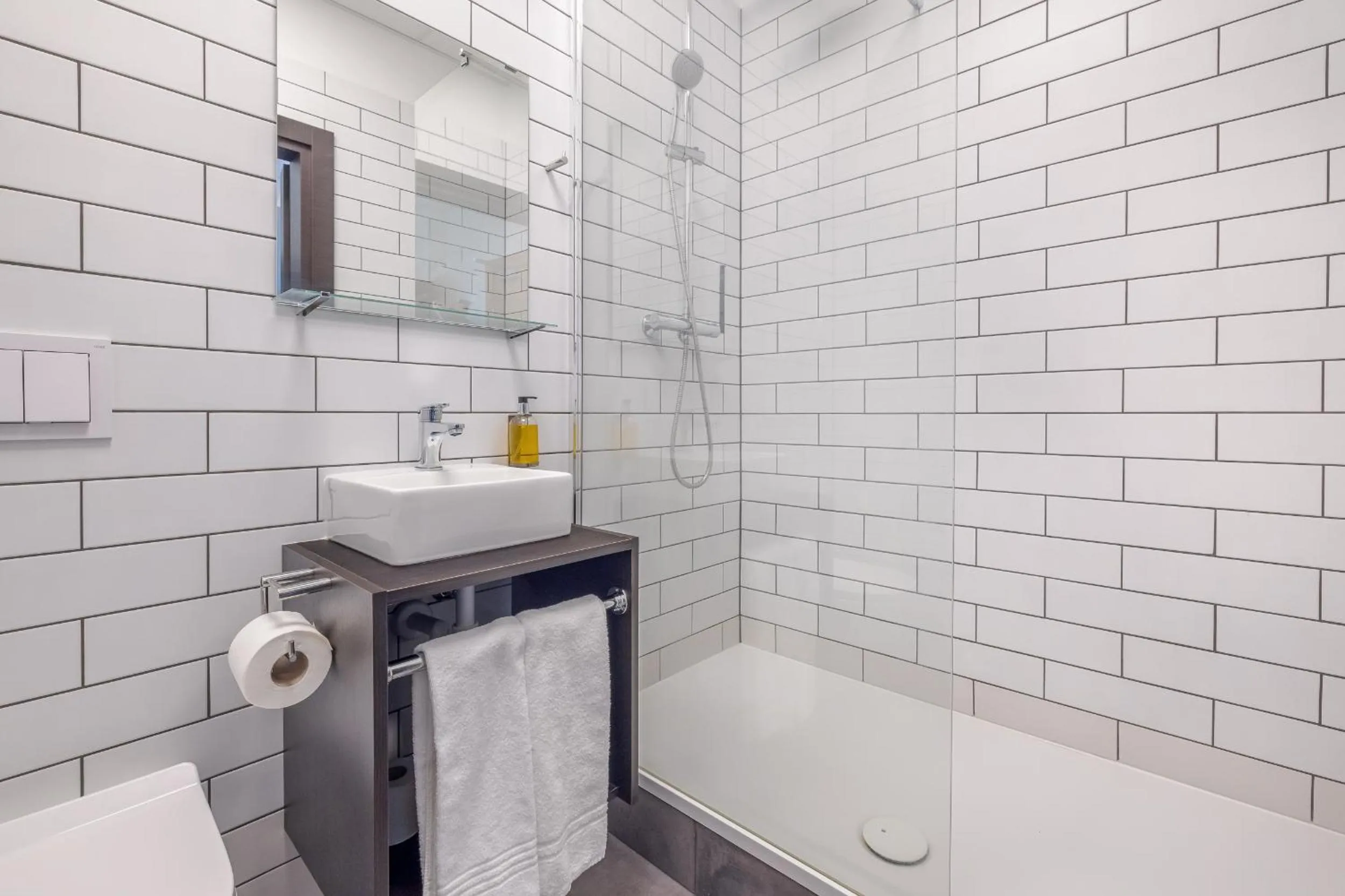 Bathroom in ABC Hotel by Reykjavik Keflavik Airport