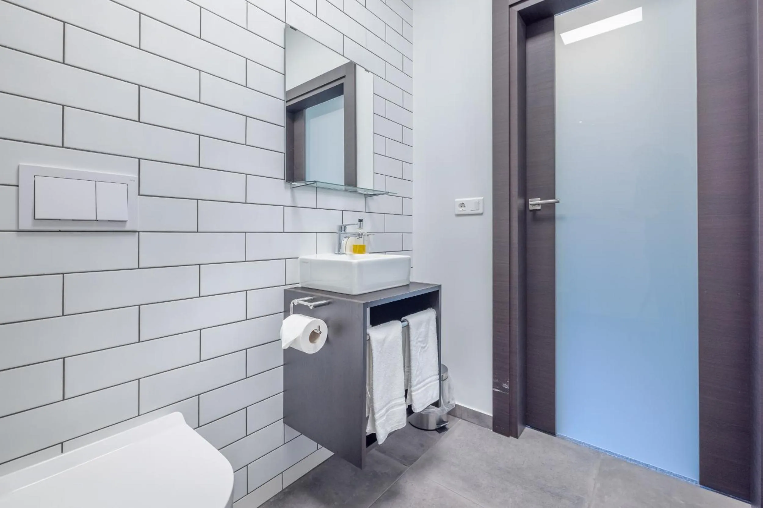 Bathroom in ABC Hotel by Reykjavik Keflavik Airport