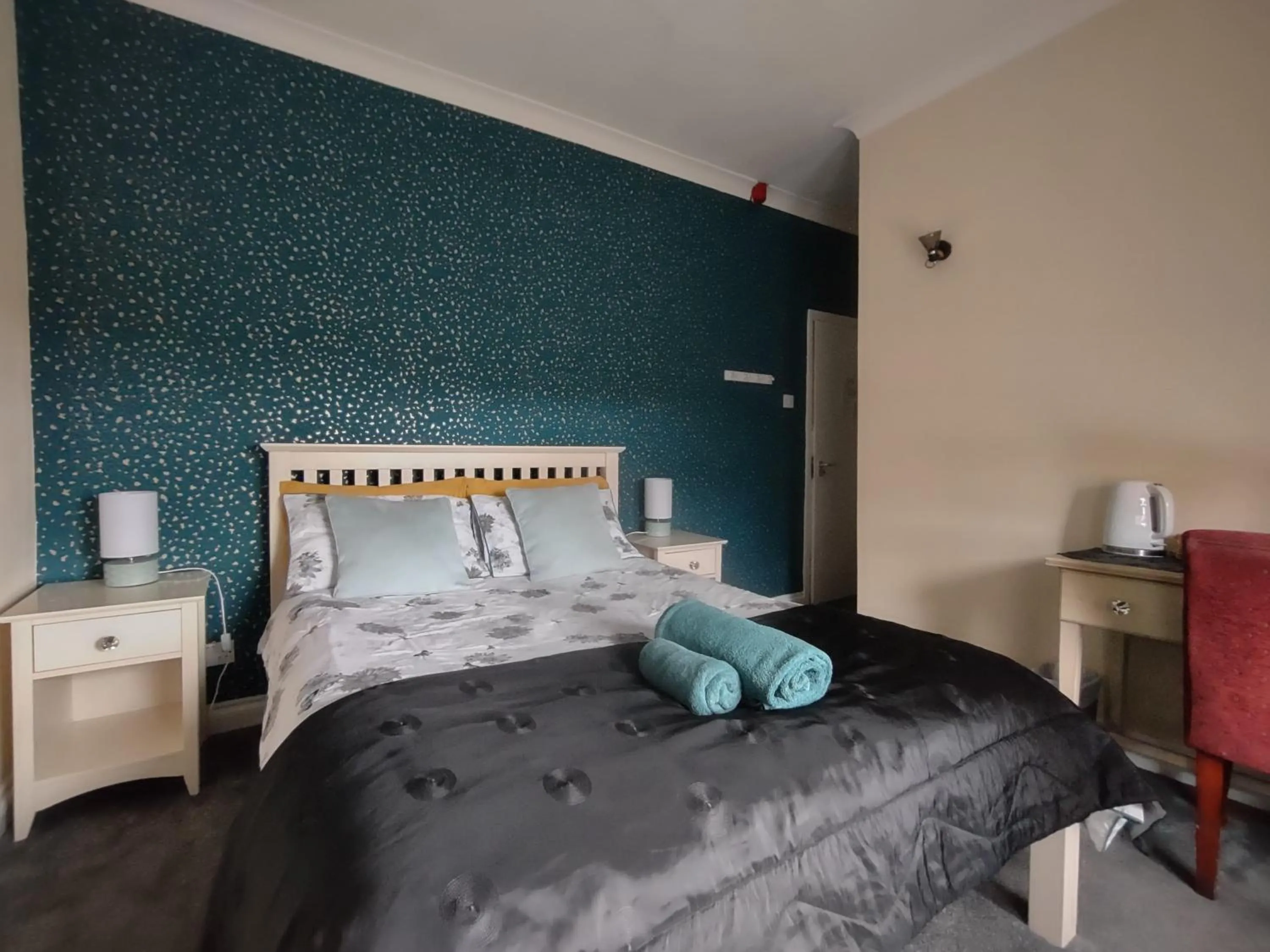 Bed in The Shoulder at Hardstoft