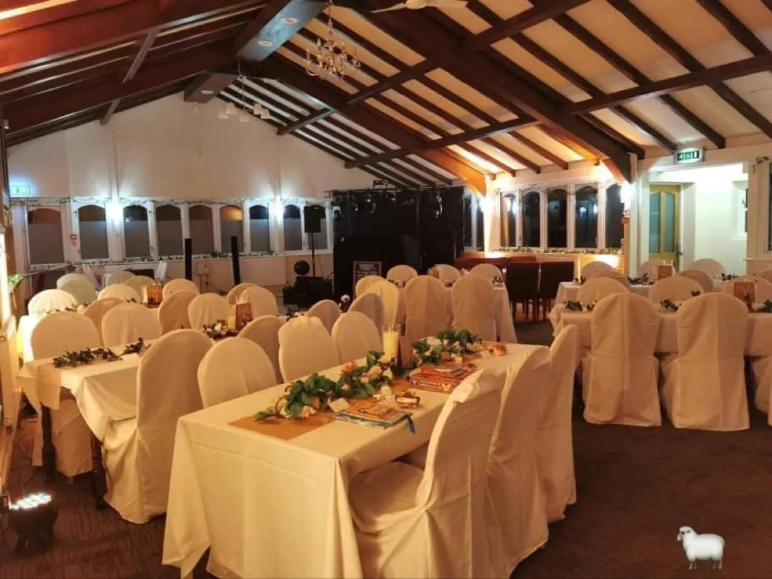 wedding in The Shoulder at Hardstoft