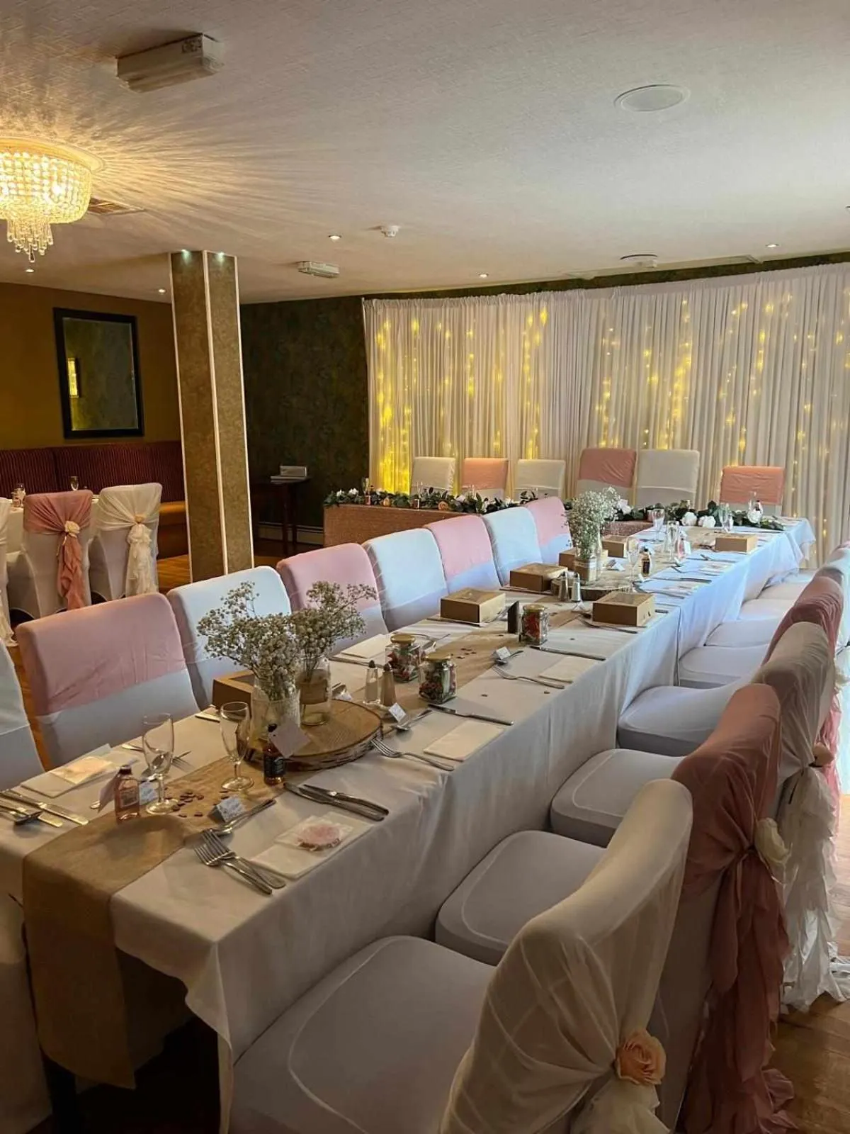 Restaurant/places to eat in The Shoulder at Hardstoft