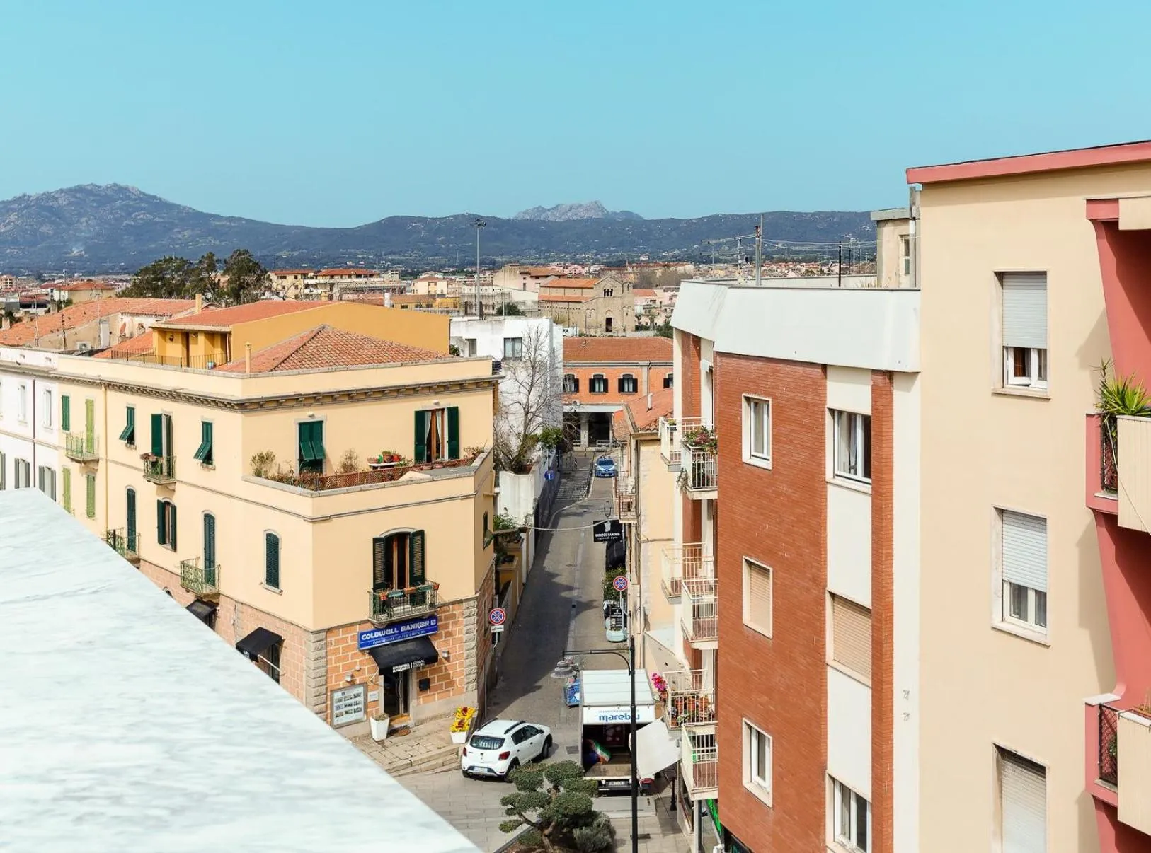 City view in CasAunoE Boutique Hotel