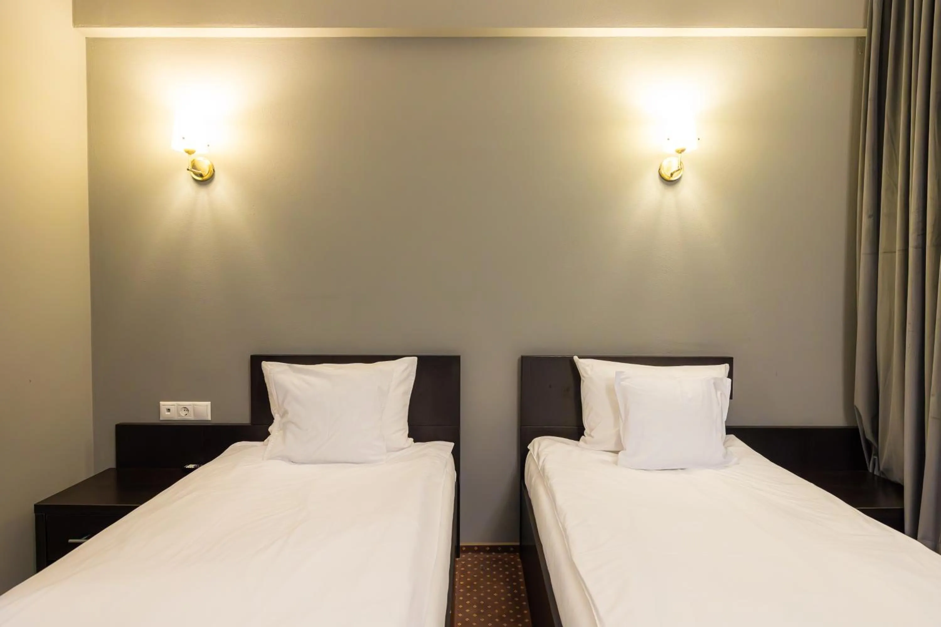 Bedroom, Bed in Aria by Brilliant