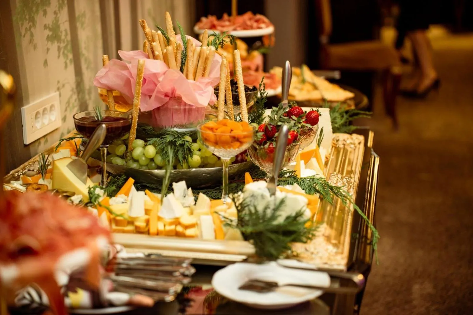 Restaurant/places to eat in Aria by Brilliant