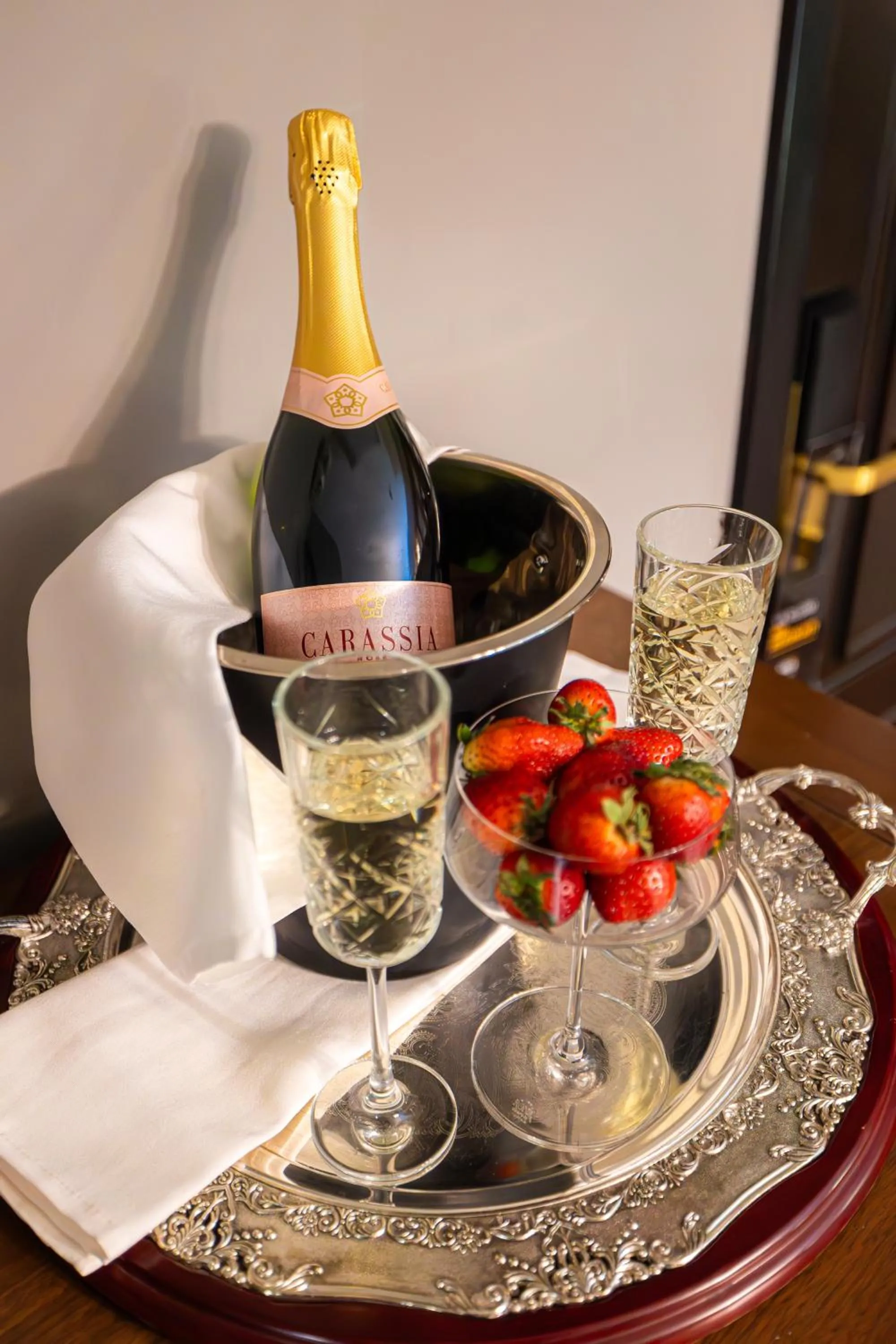 Food and drinks in Aria by Brilliant