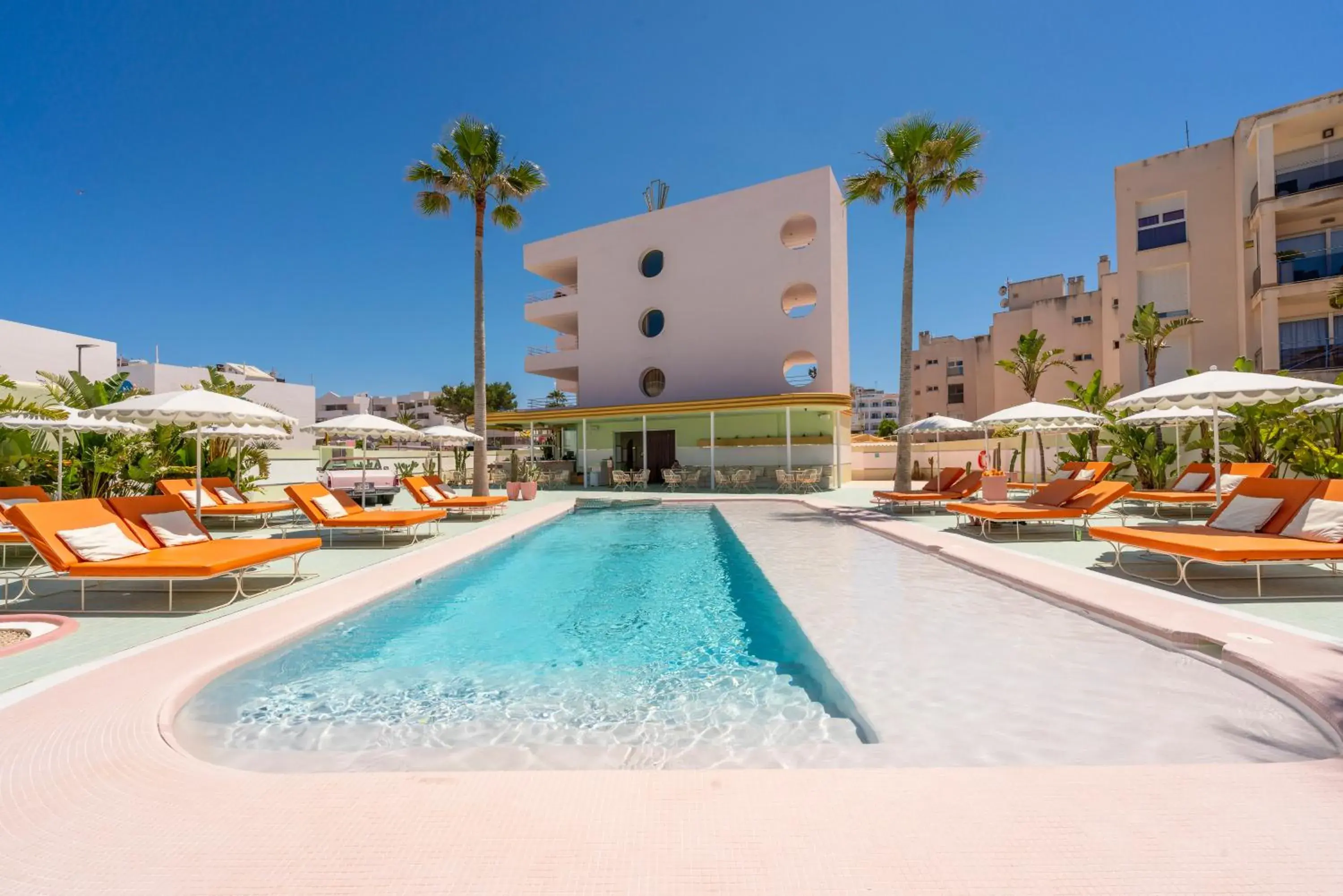 Swimming pool in Grand Paradiso Ibiza - Adults Only Swimming pool in Grand Paradiso Ibiza - Adults Only