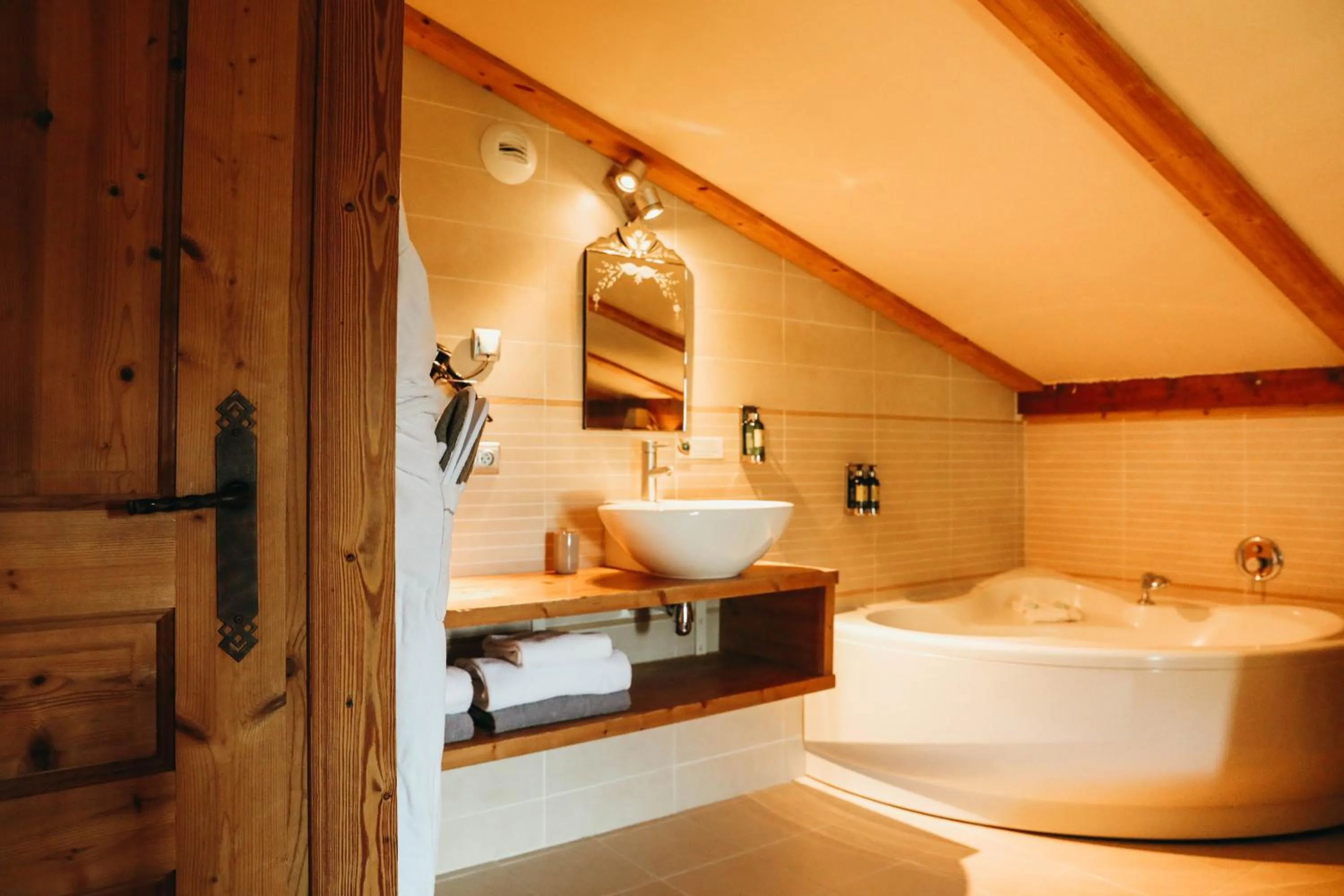 Bathroom in Les Grands Montets Hotel & Spa