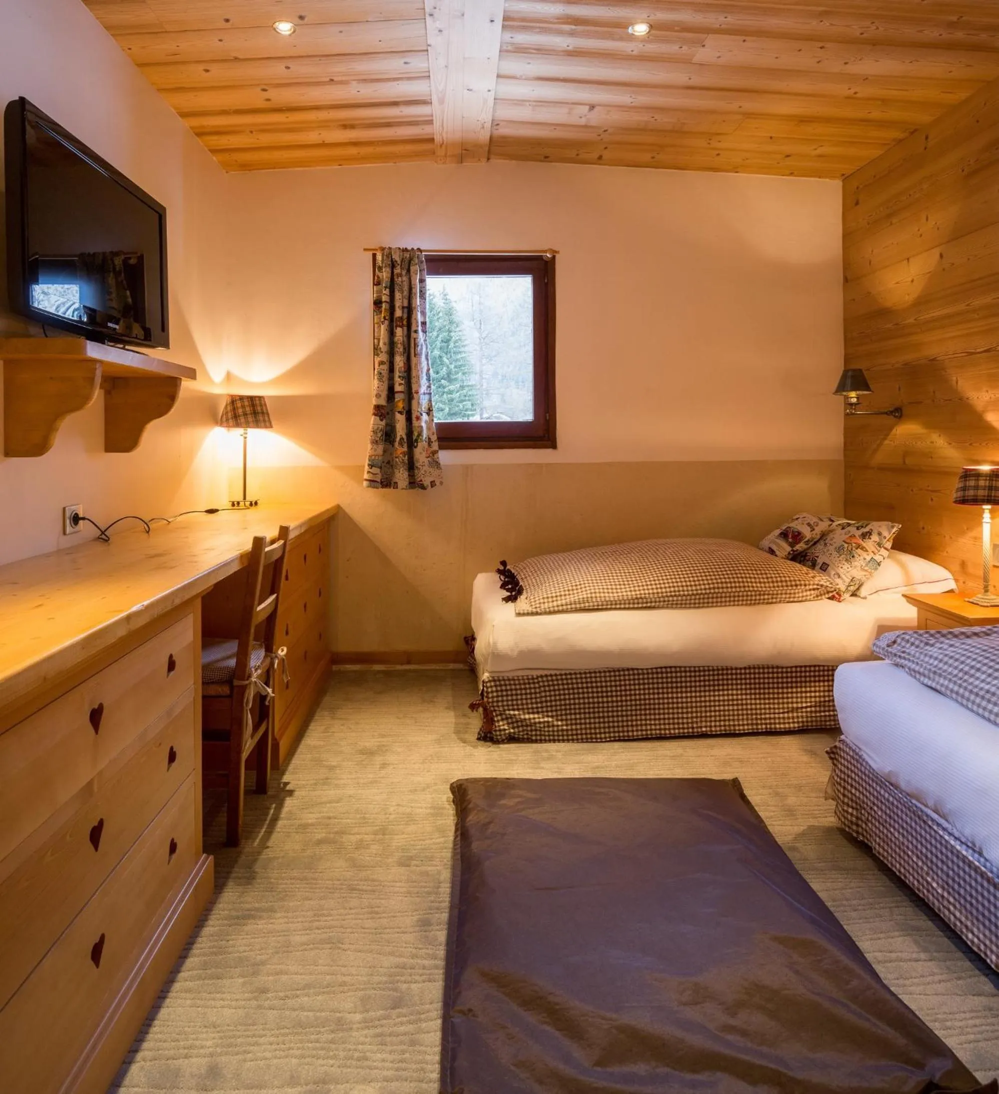 Photo of the whole room, Bed in Les Grands Montets Hotel & Spa