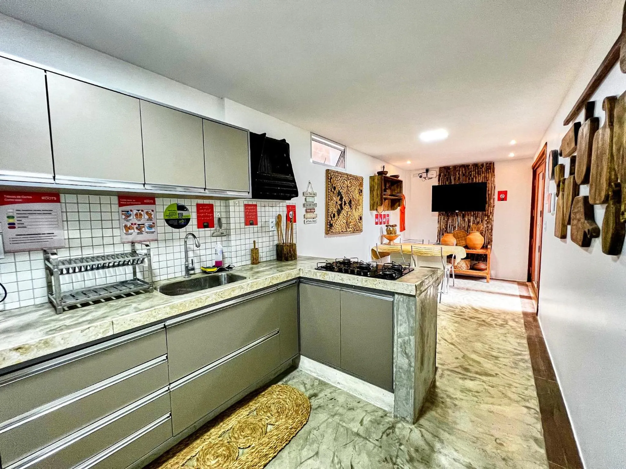 Kitchen or kitchenette in Pousada Roots - D3 Experience - Préa, CE