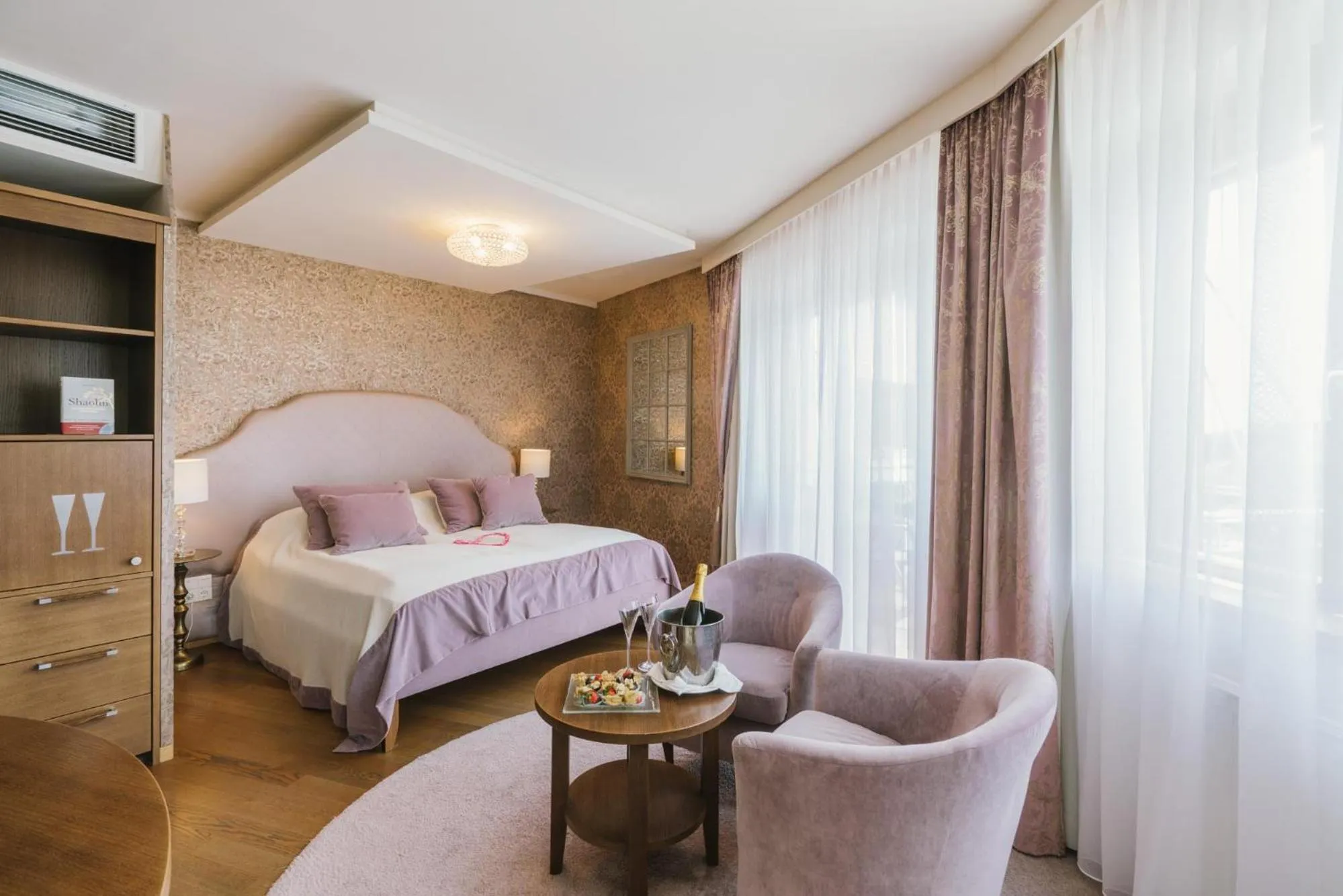 Bed in Hotel & Spa Larimar