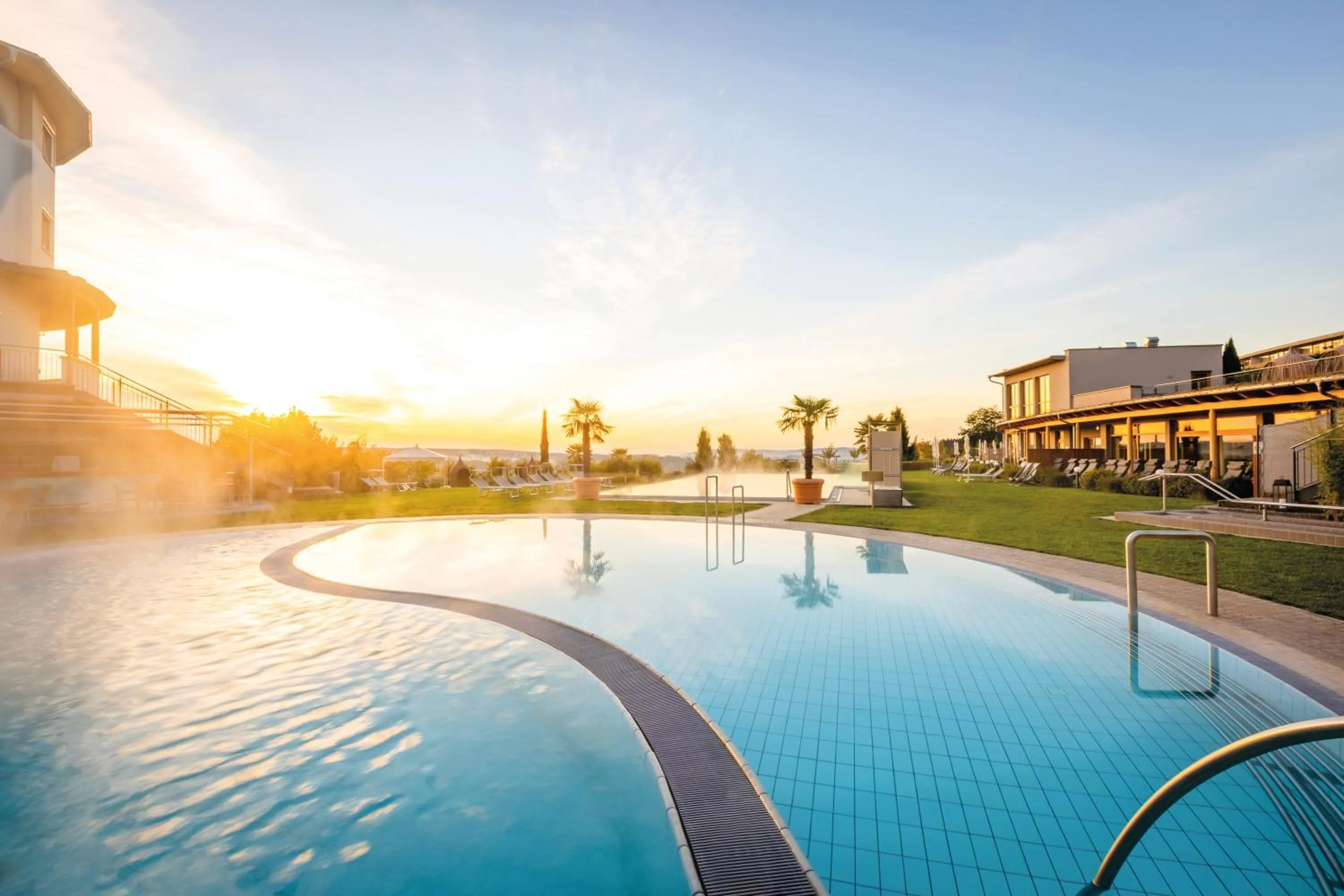 Swimming pool in Hotel & Spa Larimar