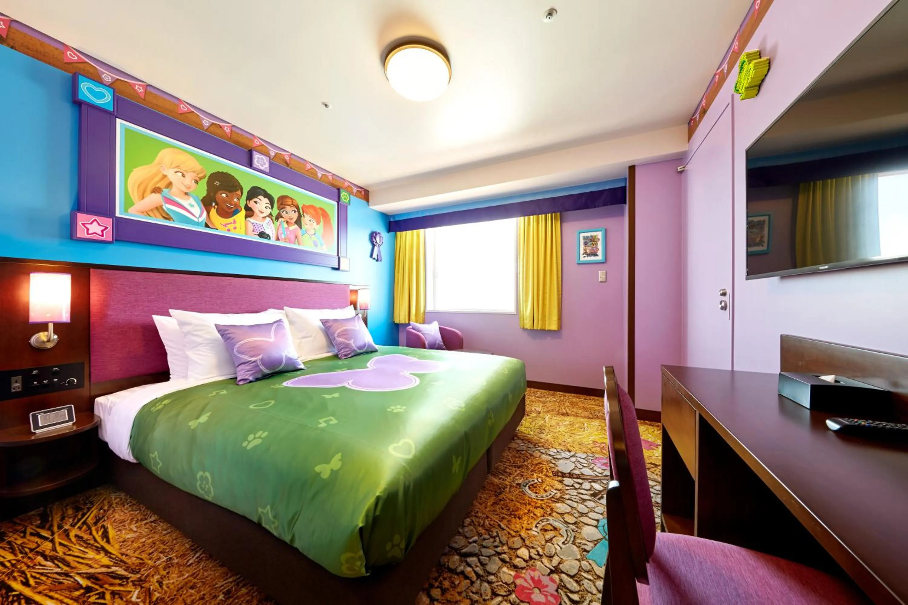 Bed in LEGOLAND New York Resort