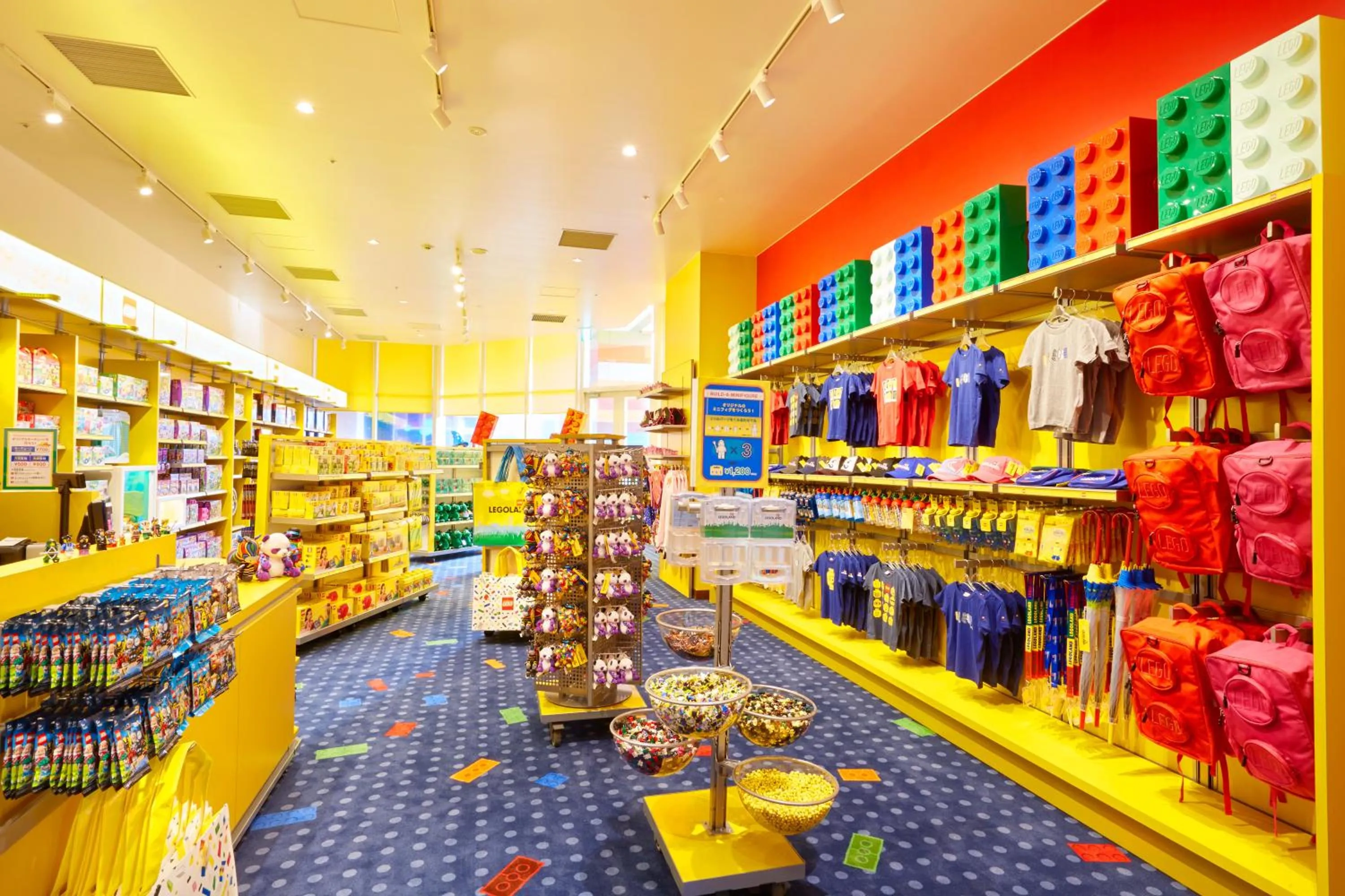 On-site shops in LEGOLAND New York Resort