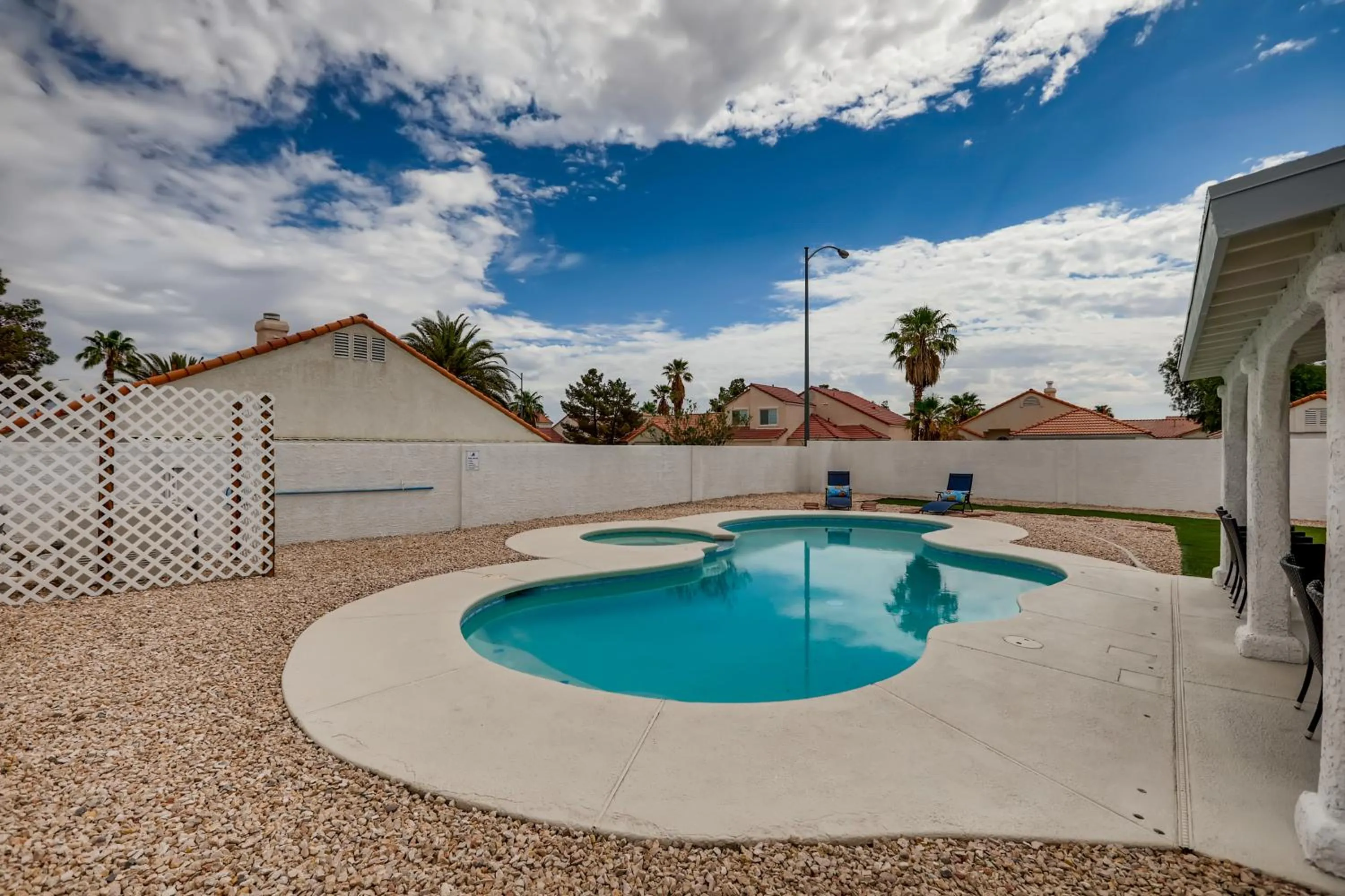 Pool view in Luxurious House With A Pool, Spa, and Patio, Sleeps 6 Comfortably