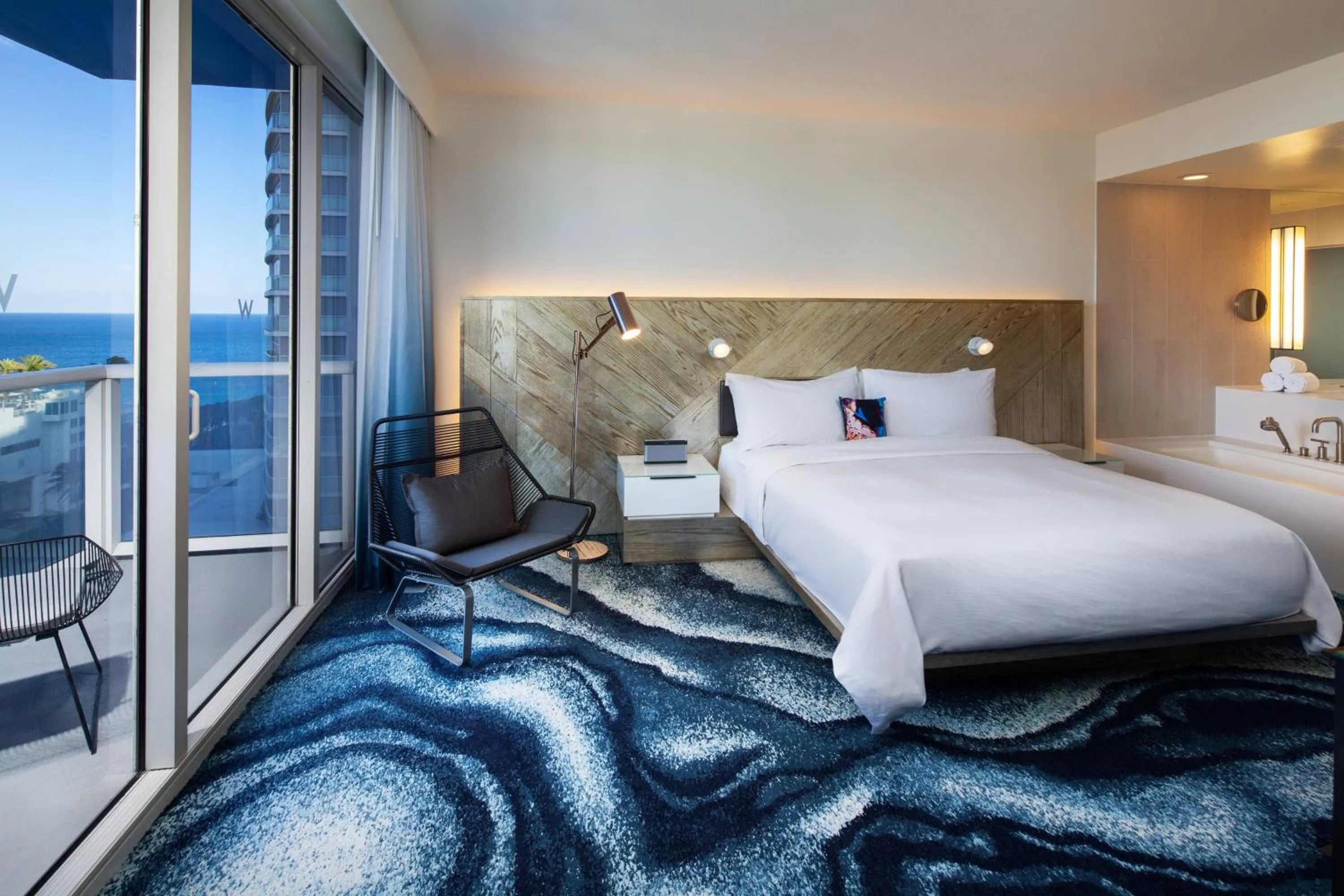 Bedroom, Bed in W Fort Lauderdale