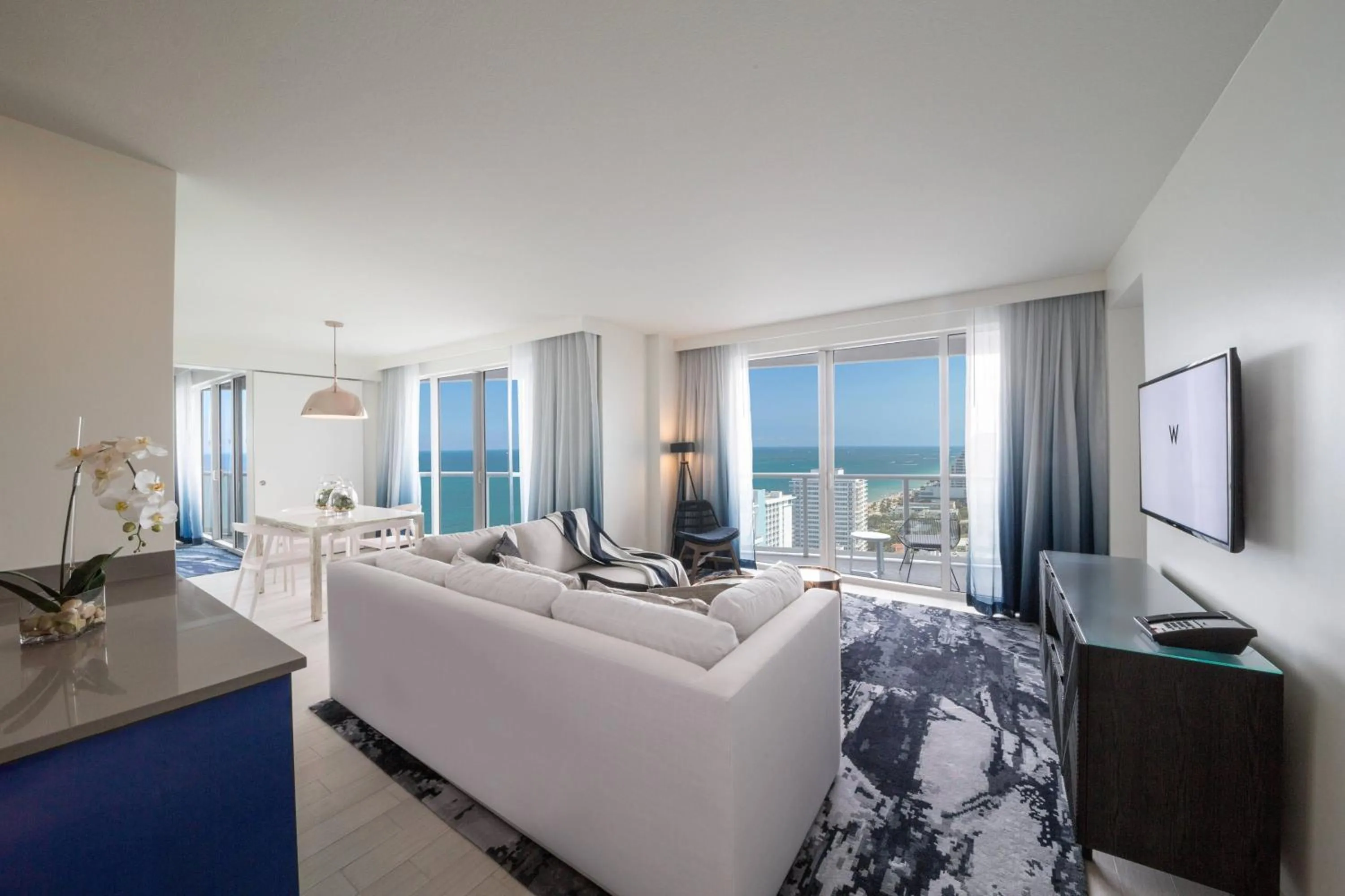 Living room in W Fort Lauderdale