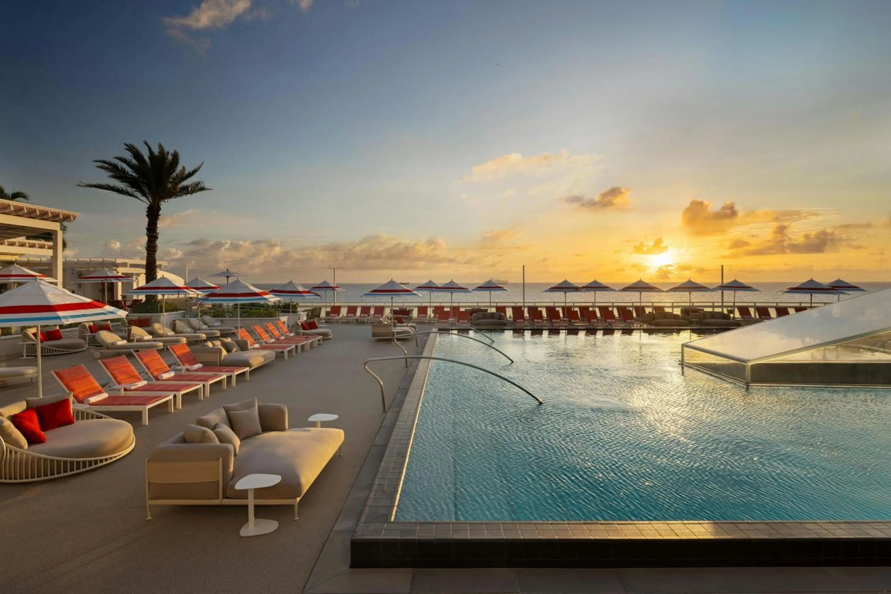 Swimming pool in W Fort Lauderdale