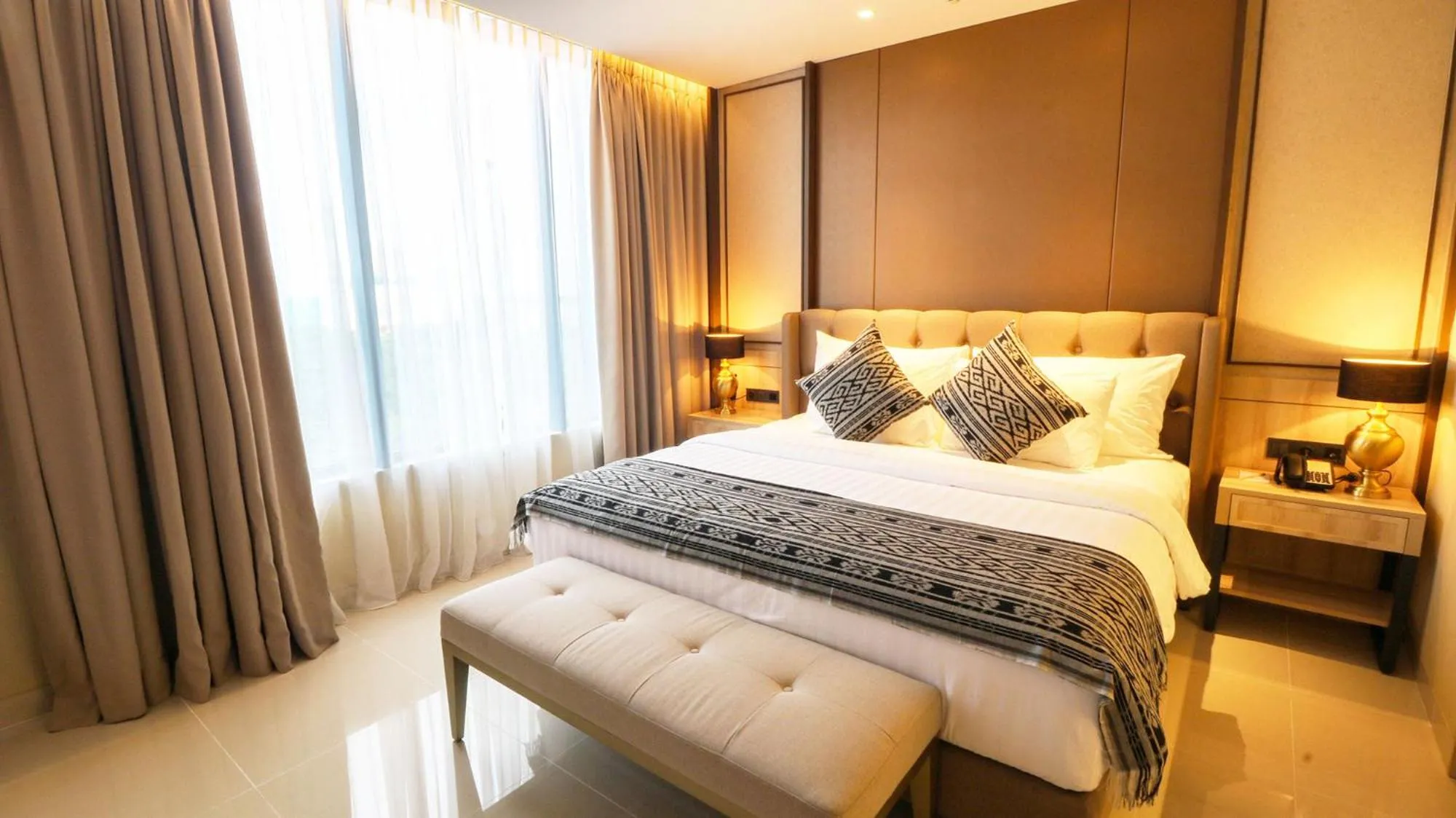 Bed in Prime Park Hotel & Convention Lombok