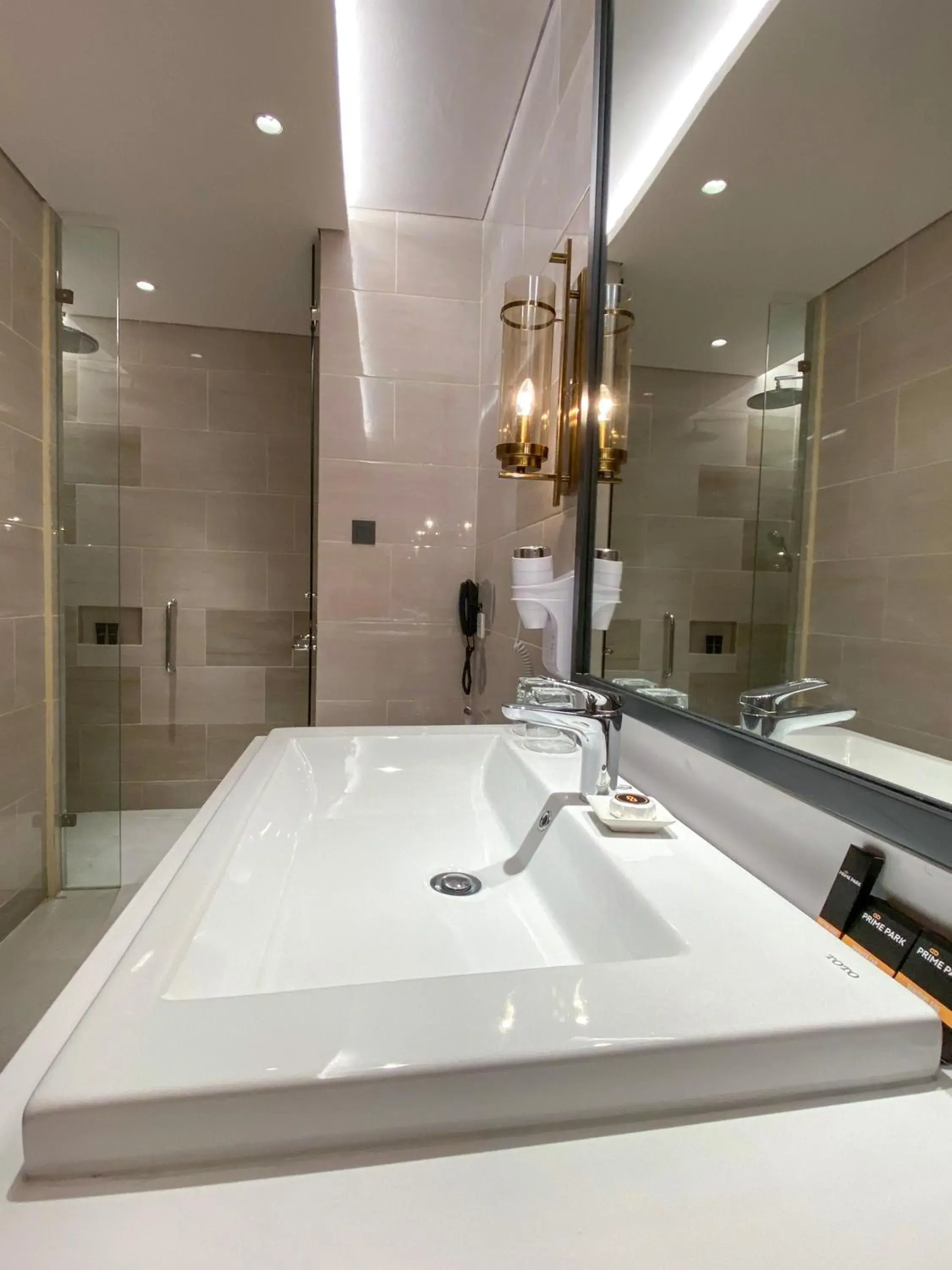 Bathroom in Prime Park Hotel & Convention Lombok Bathroom in Prime Park Hotel & Convention Lombok