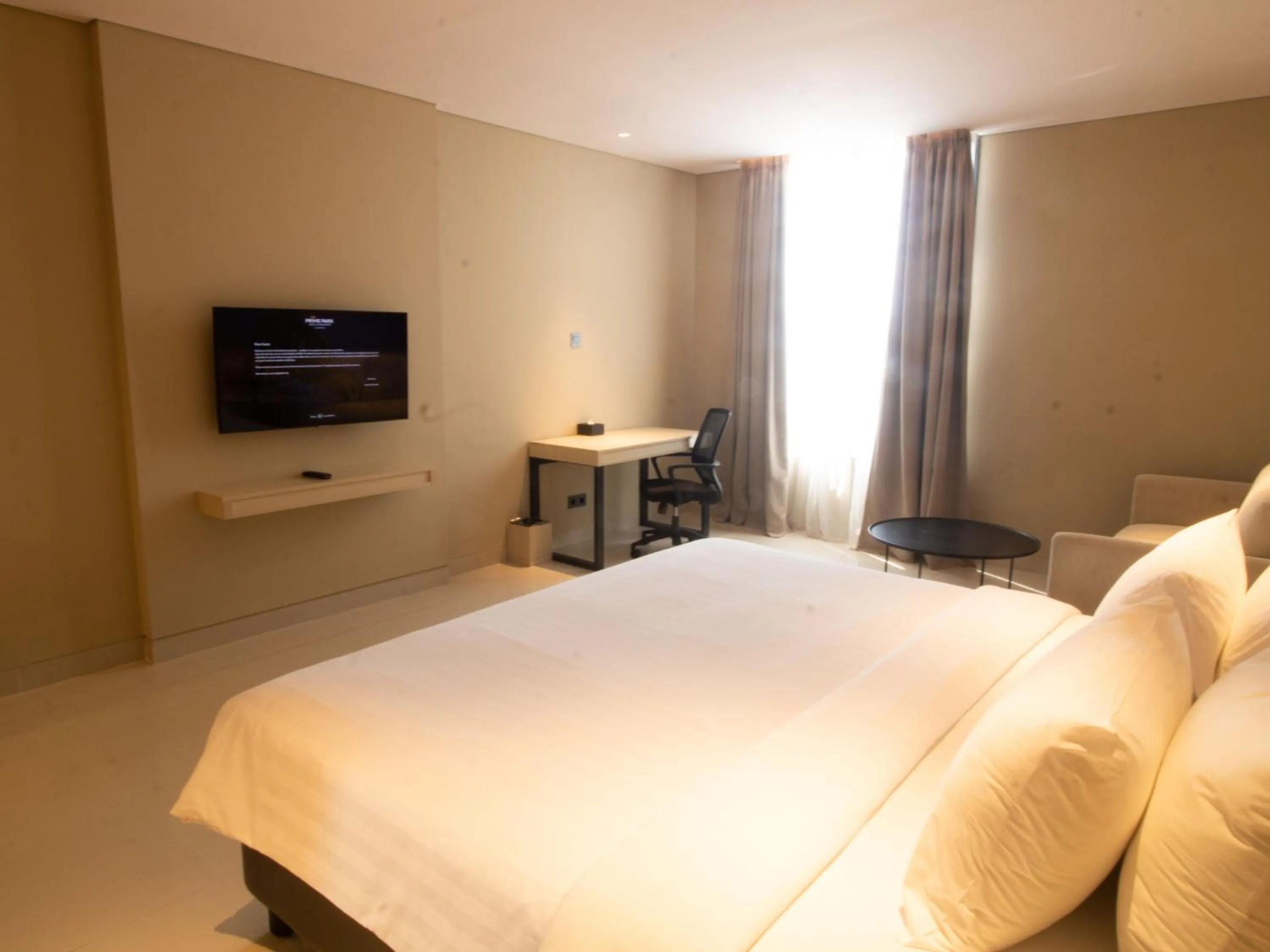 TV and multimedia, Bed in Prime Park Hotel & Convention Lombok