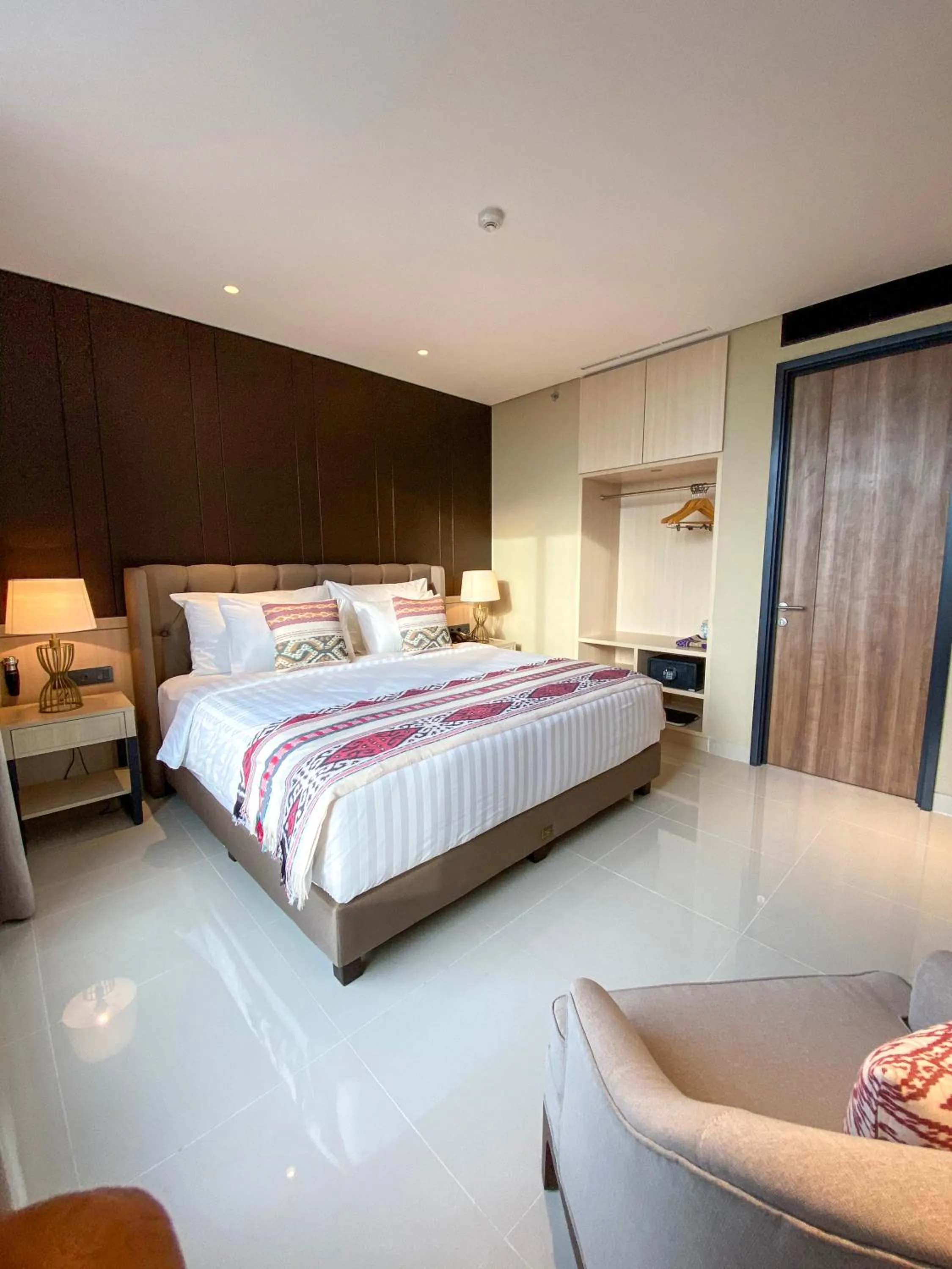 Bed in Prime Park Hotel & Convention Lombok