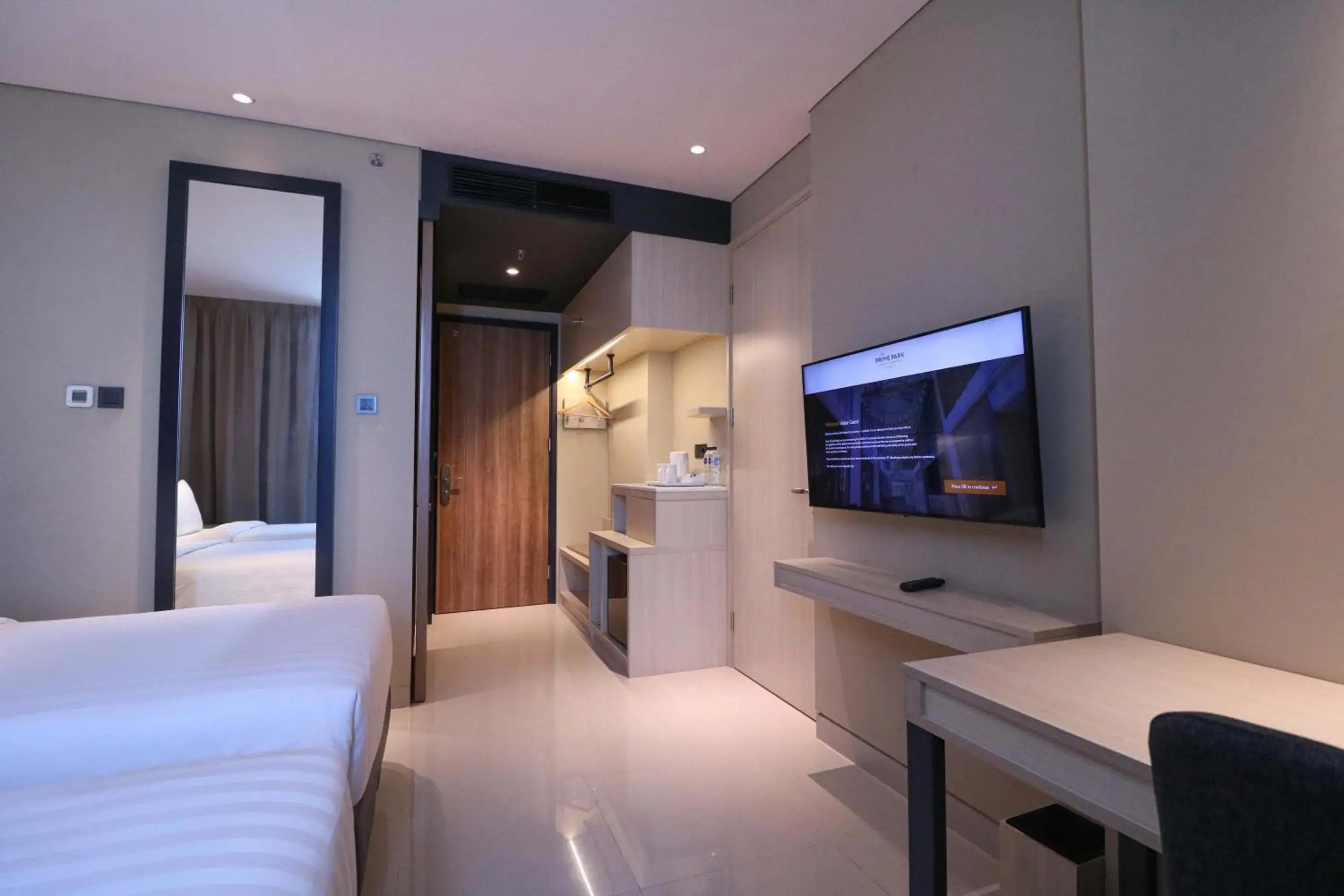 TV and multimedia, Bed in Prime Park Hotel & Convention Lombok TV and multimedia, Bed in Prime Park Hotel & Convention Lombok