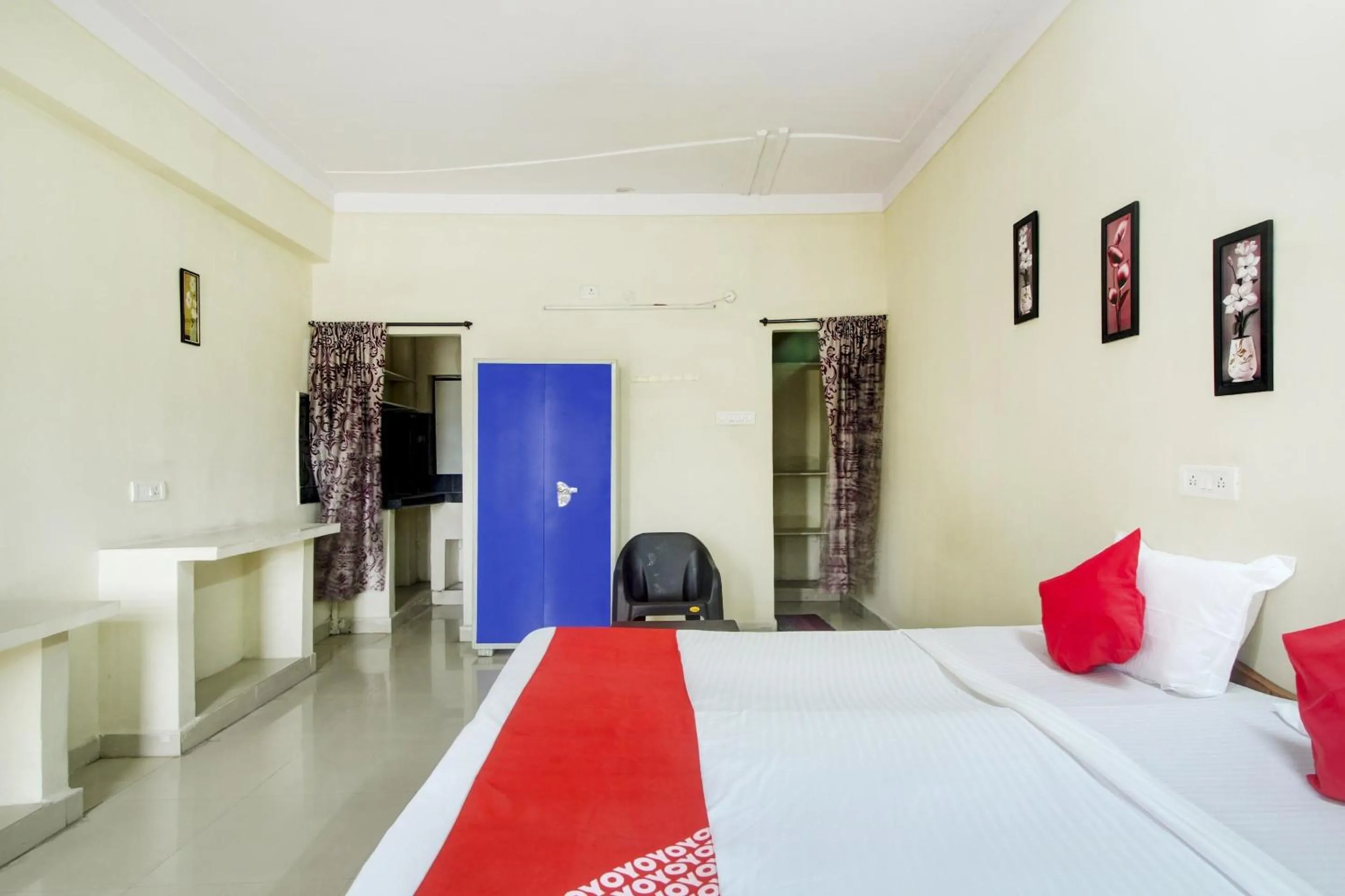 Bathroom, Bed in Hotel O HAPPY RESIDENCY