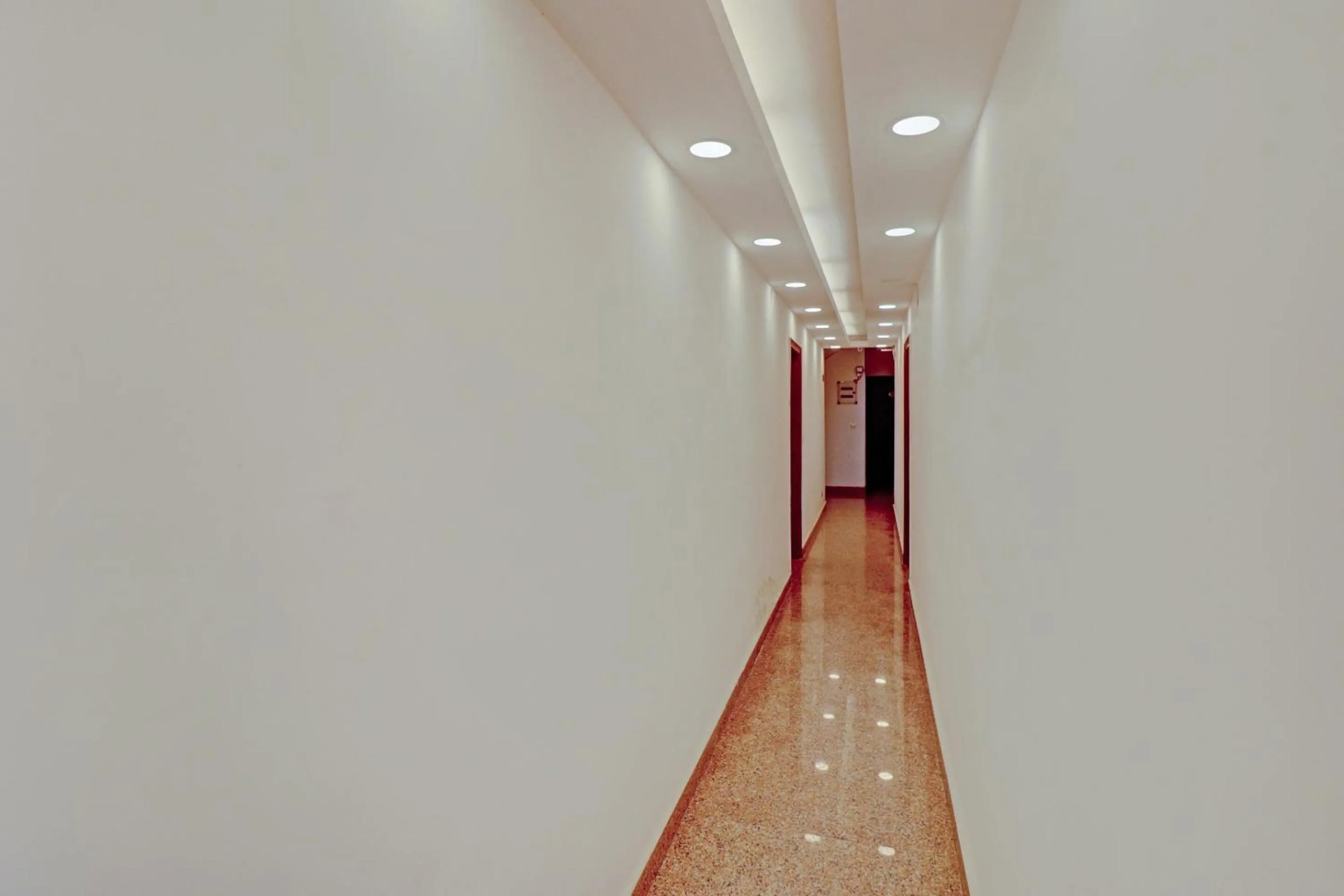 Lobby or reception in Super Collection O Spot Light Near Tughlakabad Station Metro Station