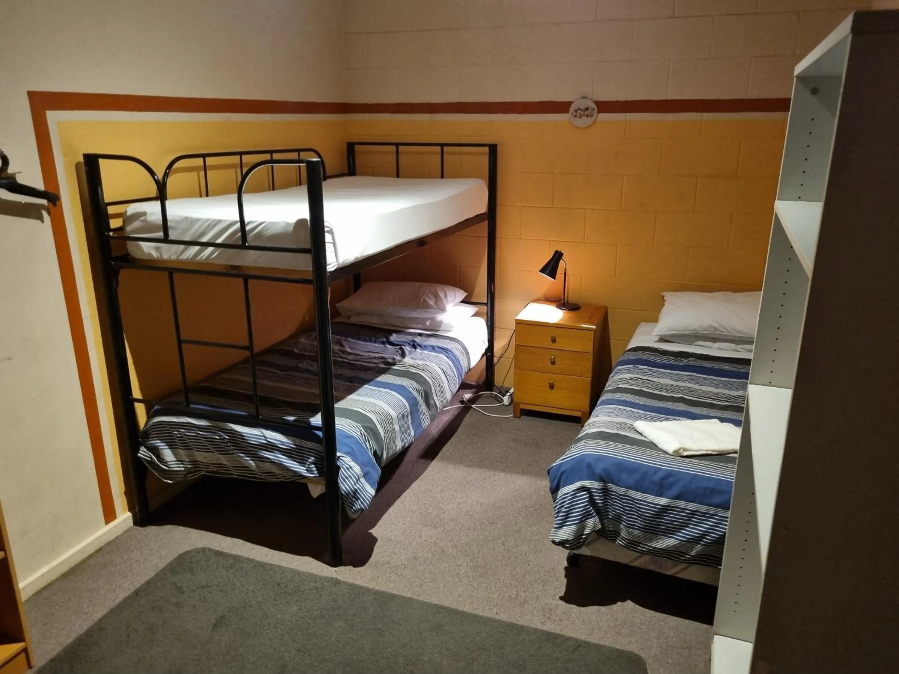 Bed in Mildura Stopover