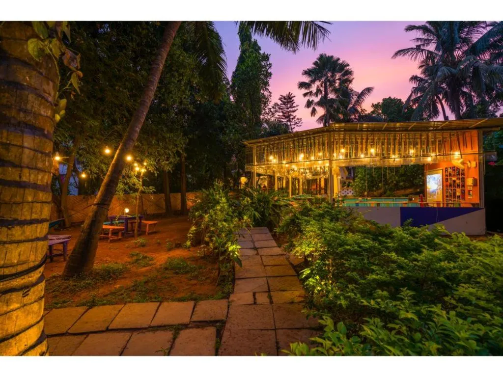 goSTOPS Lite Goa, Calangute