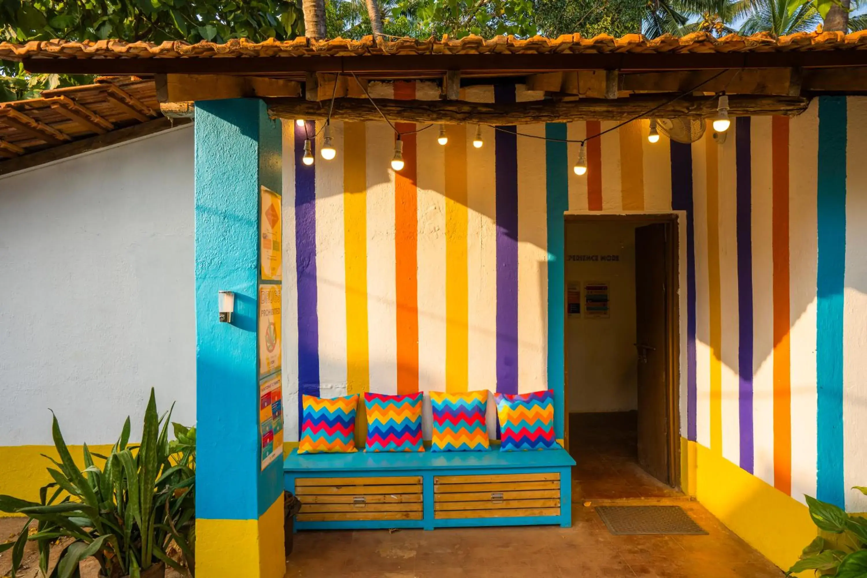 Facade/entrance in goSTOPS Lite Goa, Calangute Facade/entrance in goSTOPS Lite Goa, Calangute