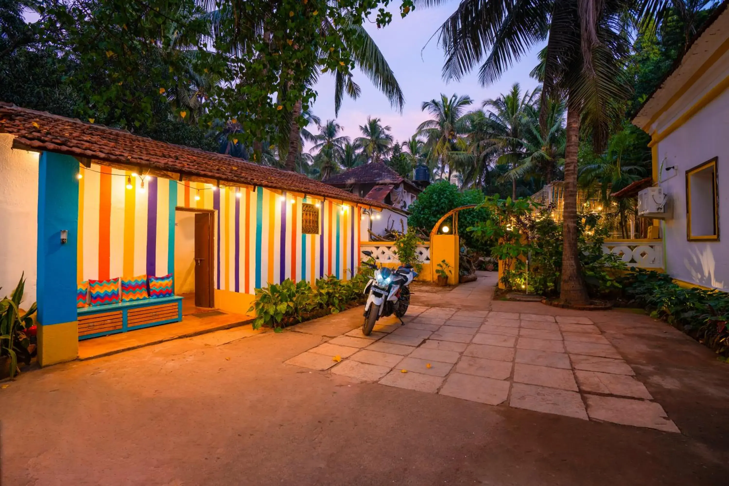 Facade/entrance in goSTOPS Lite Goa, Calangute Facade/entrance in goSTOPS Lite Goa, Calangute