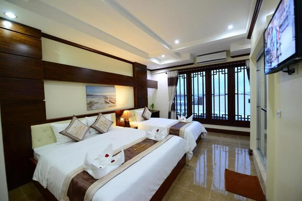 Bed in Vientiane Luxury Hotel